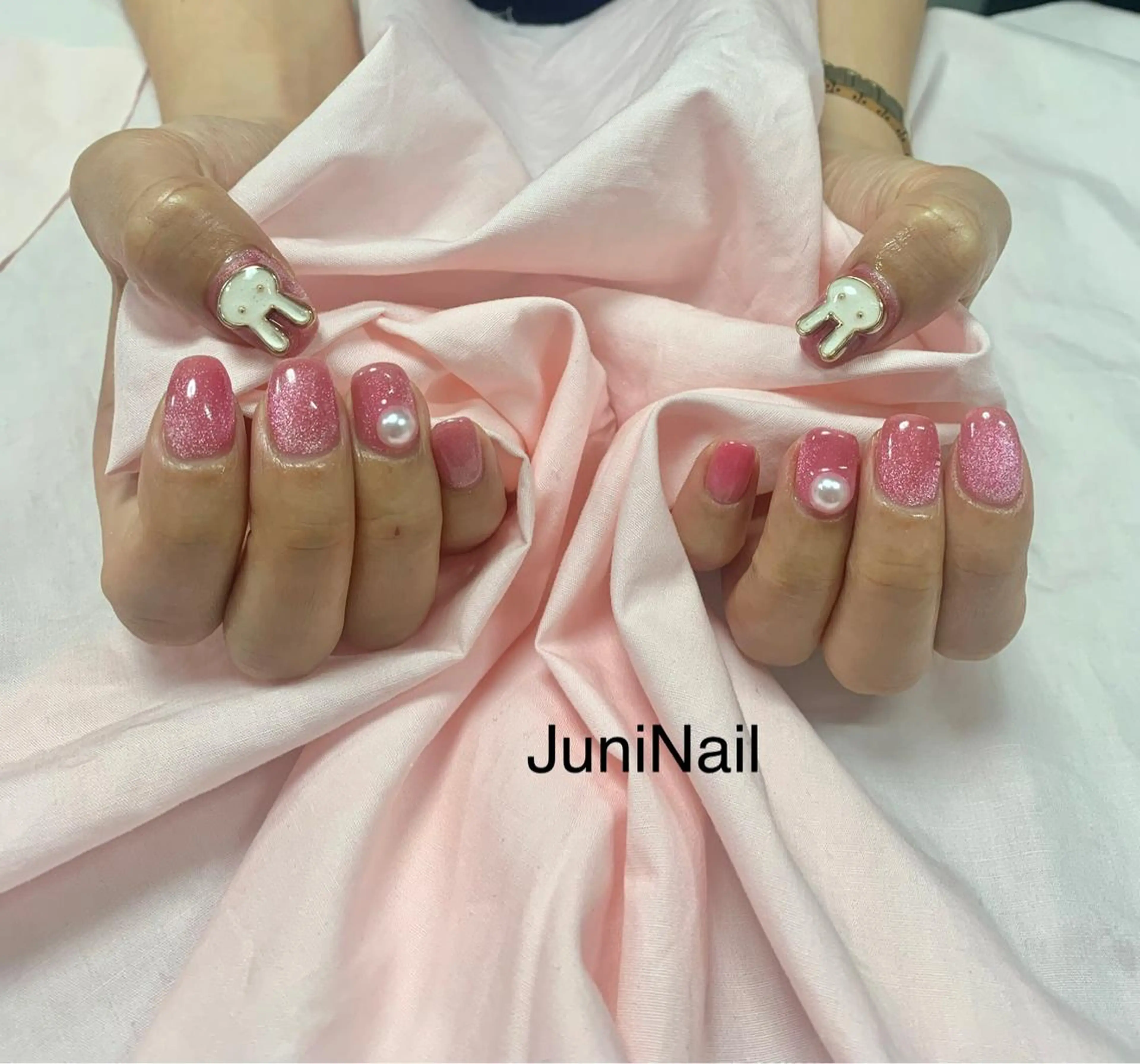 ネイル オーロラネイル クリアネイル 氷ネイル・うるうるネイル 韓国ネイル ニュアンスネイル ハンドネイル JuniNail 주니네일🇰🇷suのネイルデザイン