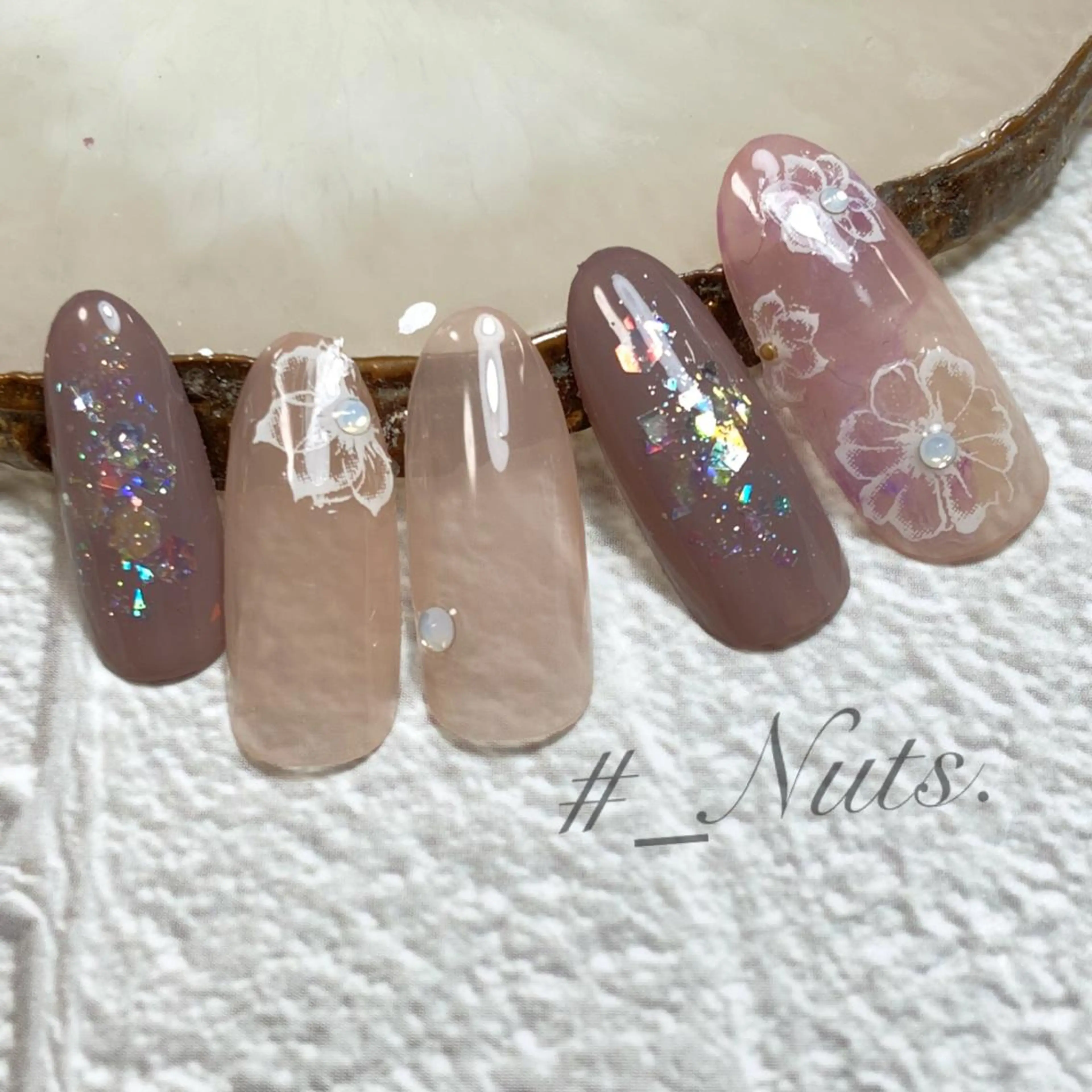 ネイル 土居 夏美のマツエク・マツパデザイン