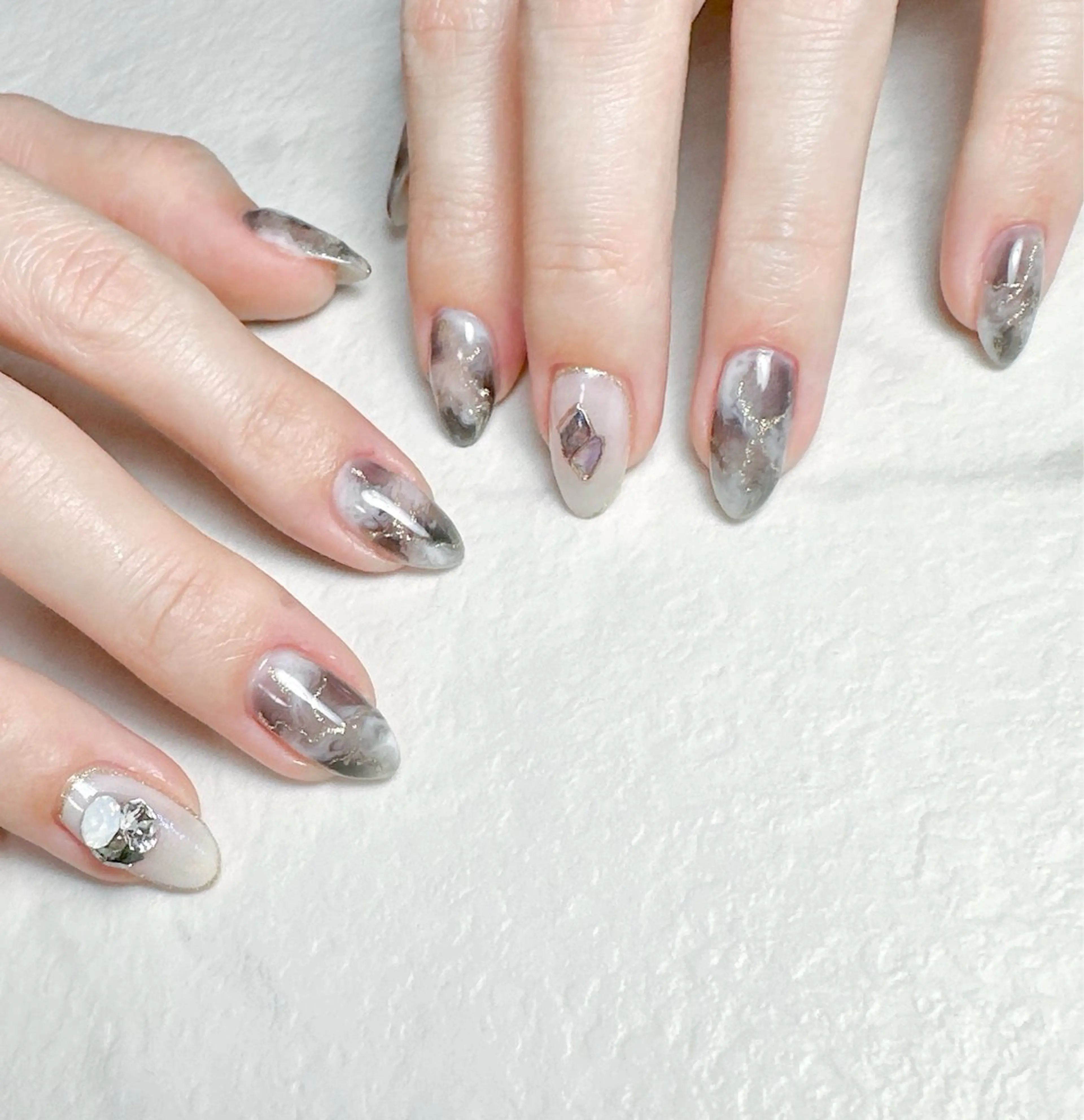 ネイル ジェルネイル グラデーション マグネットネイル ニュアンスネイル ワンホンネイル Lipi nailのネイルデザイン