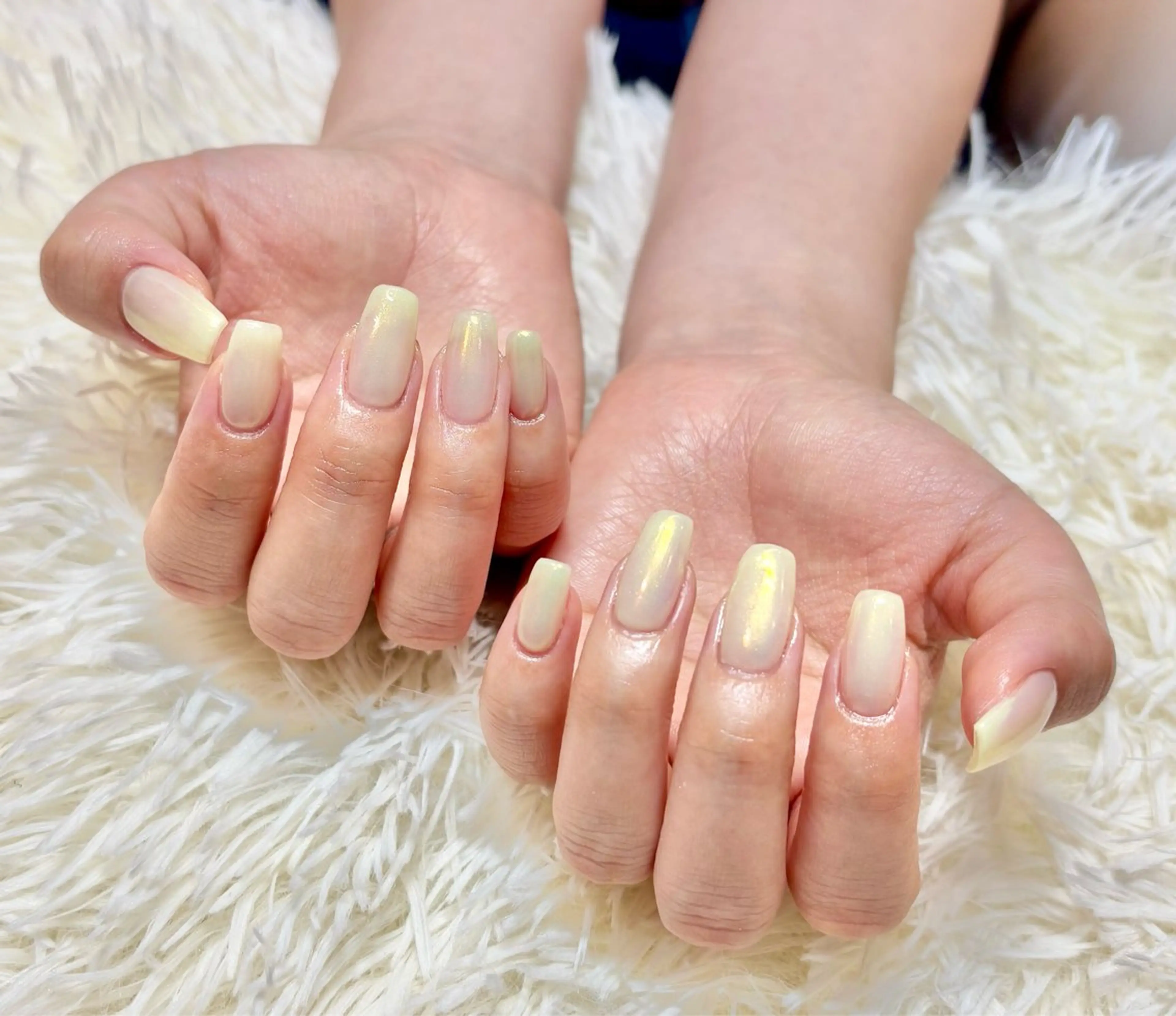 ネイル オーロラネイル グリーン ハンドネイル パラスパガーデン ♡齊藤歩のネイルデザイン