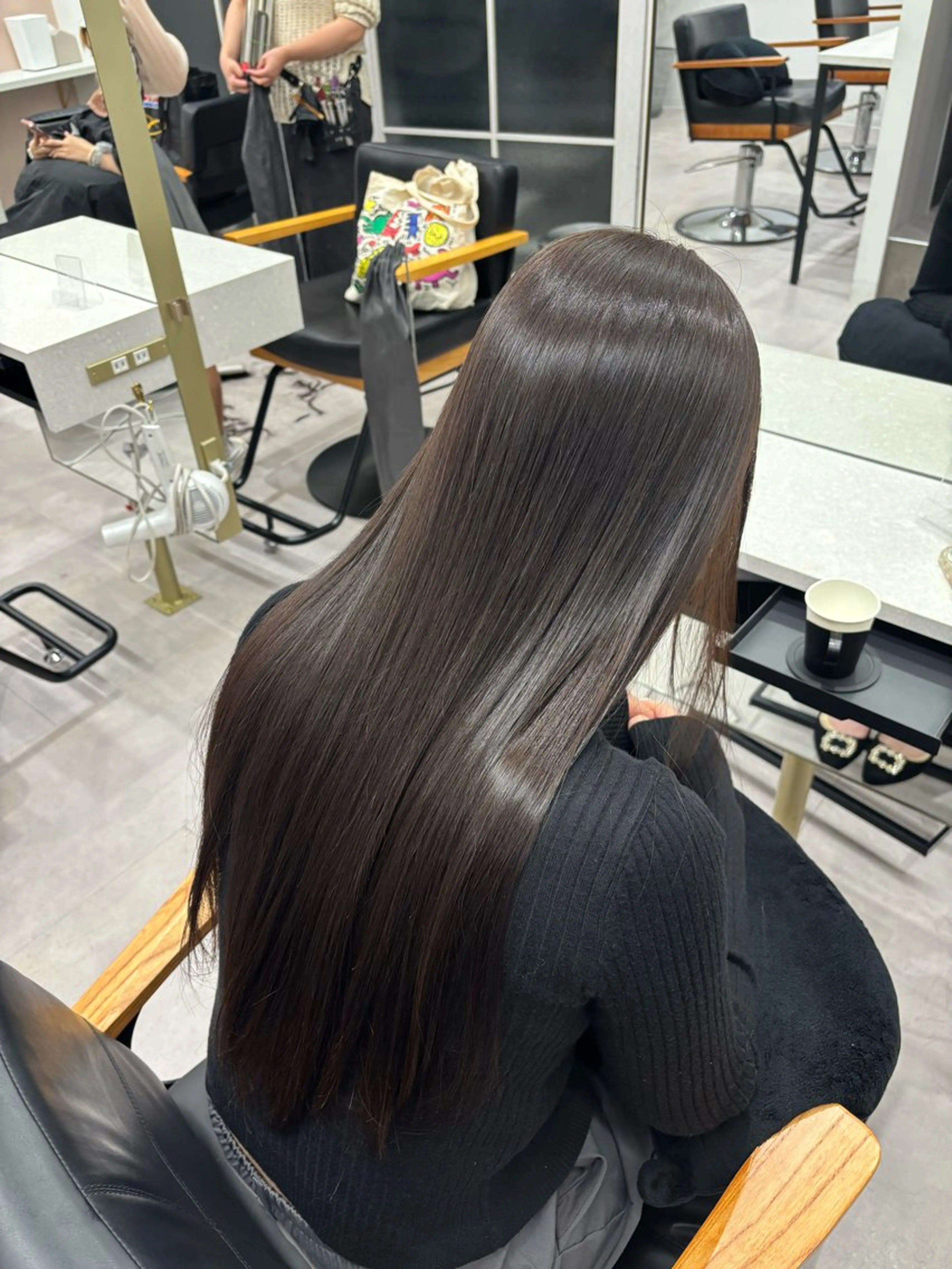 ロング ヘアカラー HUG 🤍ྀི chika🤍ྀིのヘアスタイル