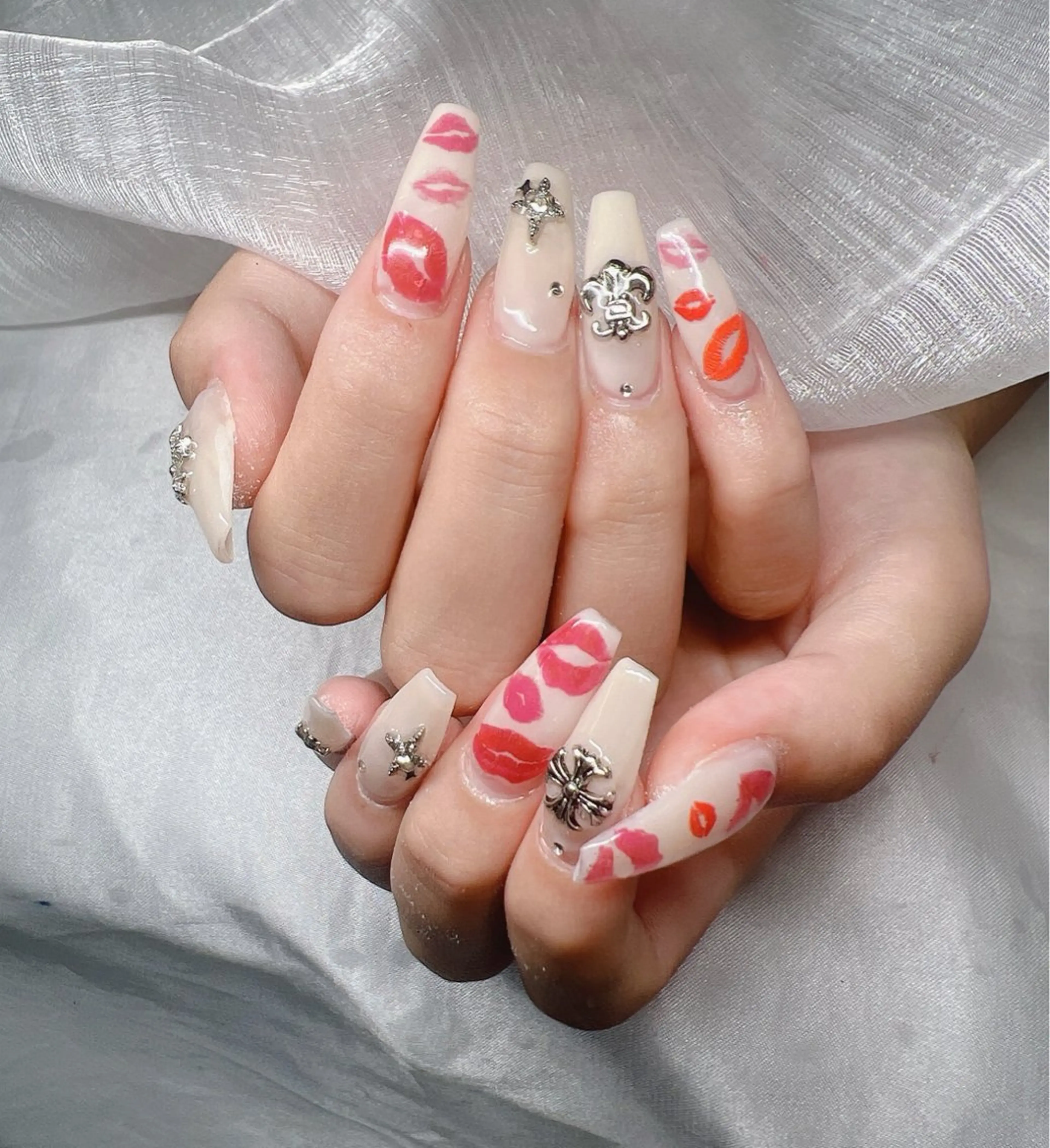 ネイル ハンドネイル Lee Nailsのネイルデザイン