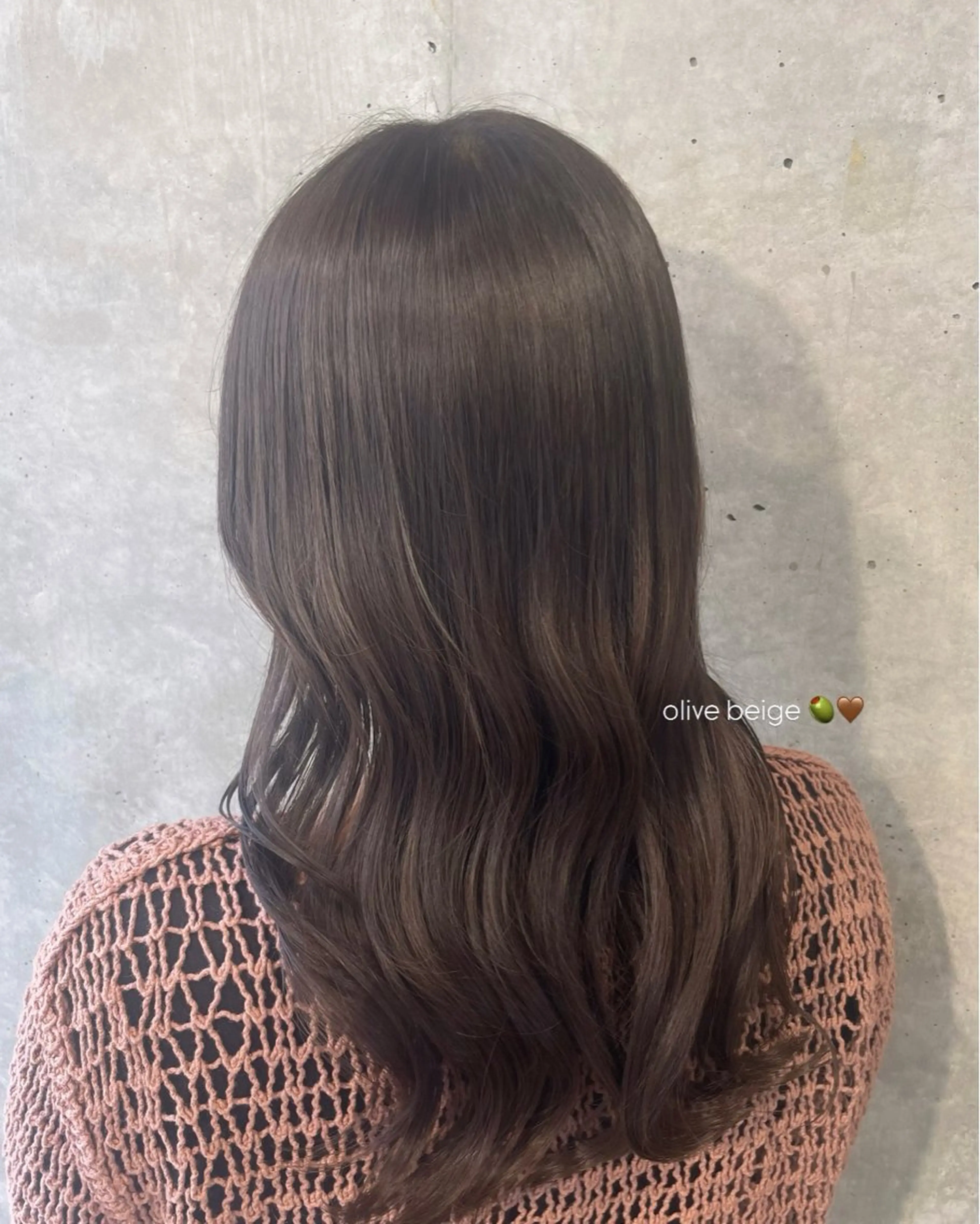 ロング カラー ベージュカラー ブリーチ 透明感カラー ブリーチなしカラー オリーブベージュ ヘアカラー トリートメント 🤍透明感カラー ソメヤナナ 🤍のヘアスタイル