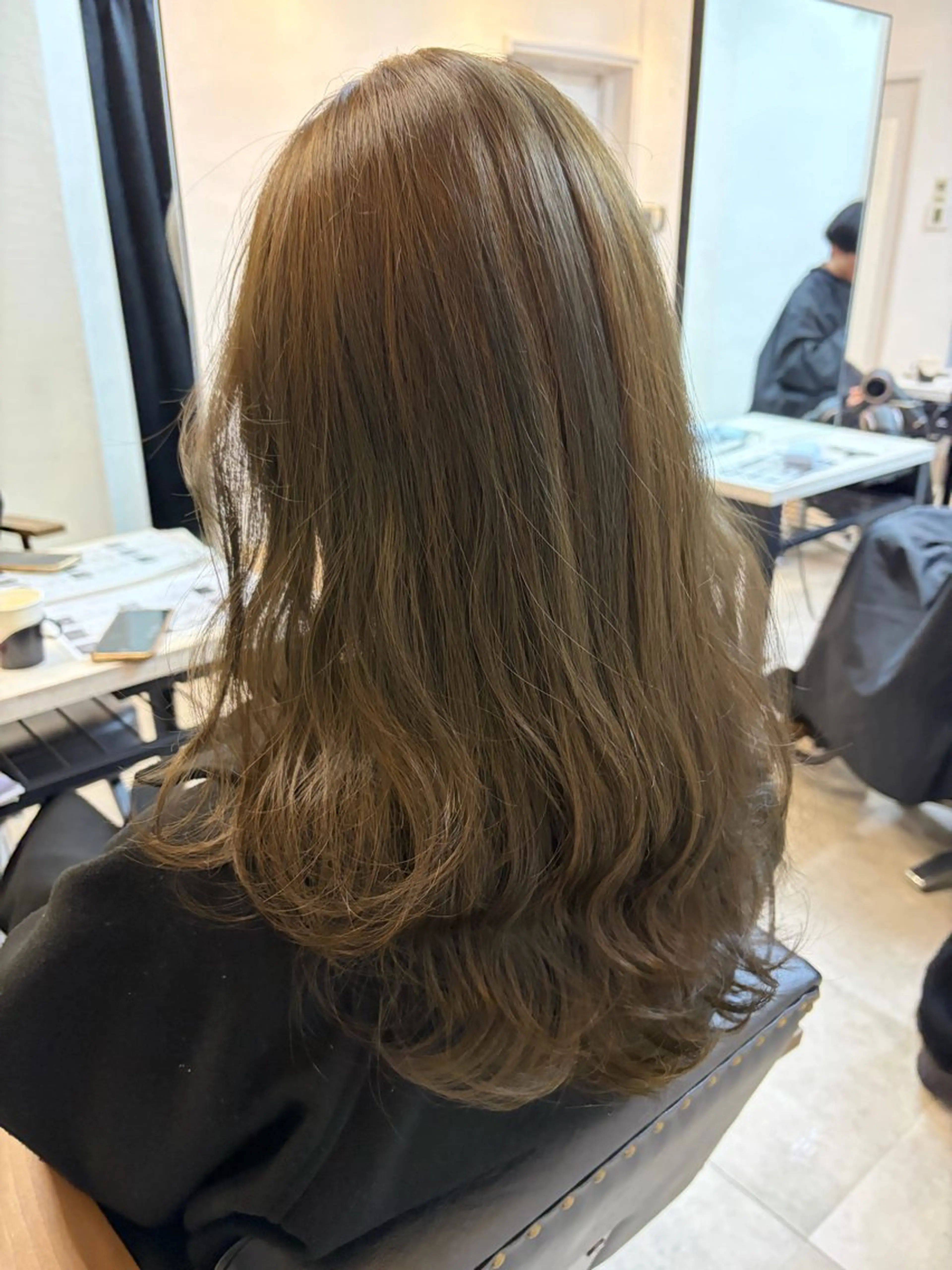 セミロング カラー 🥀韓国ヘア🥀 宮津真菜のヘアスタイル