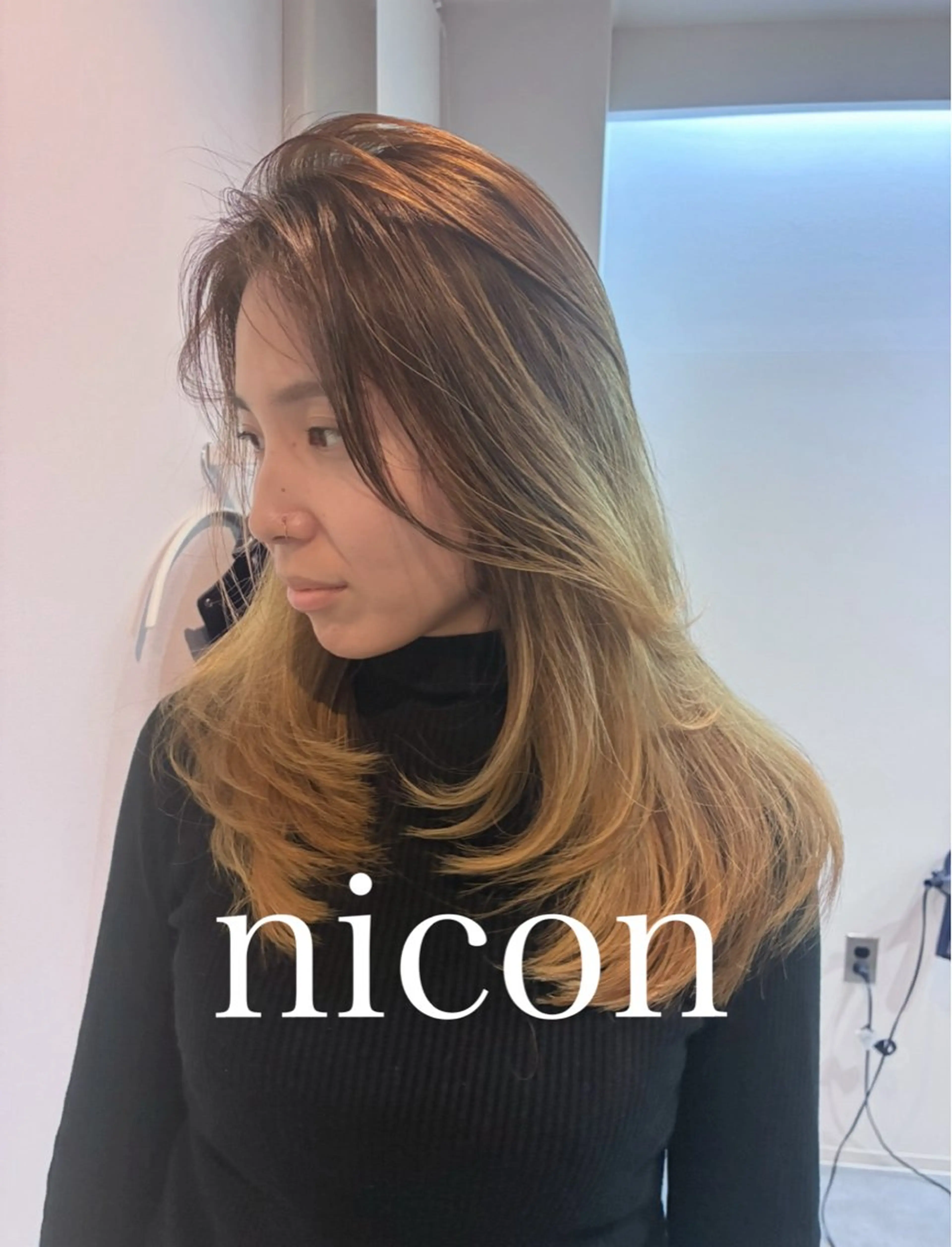 ロング カット ヘアカラー トリートメント 髪質改善 上品艶感カラーのヘアスタイル