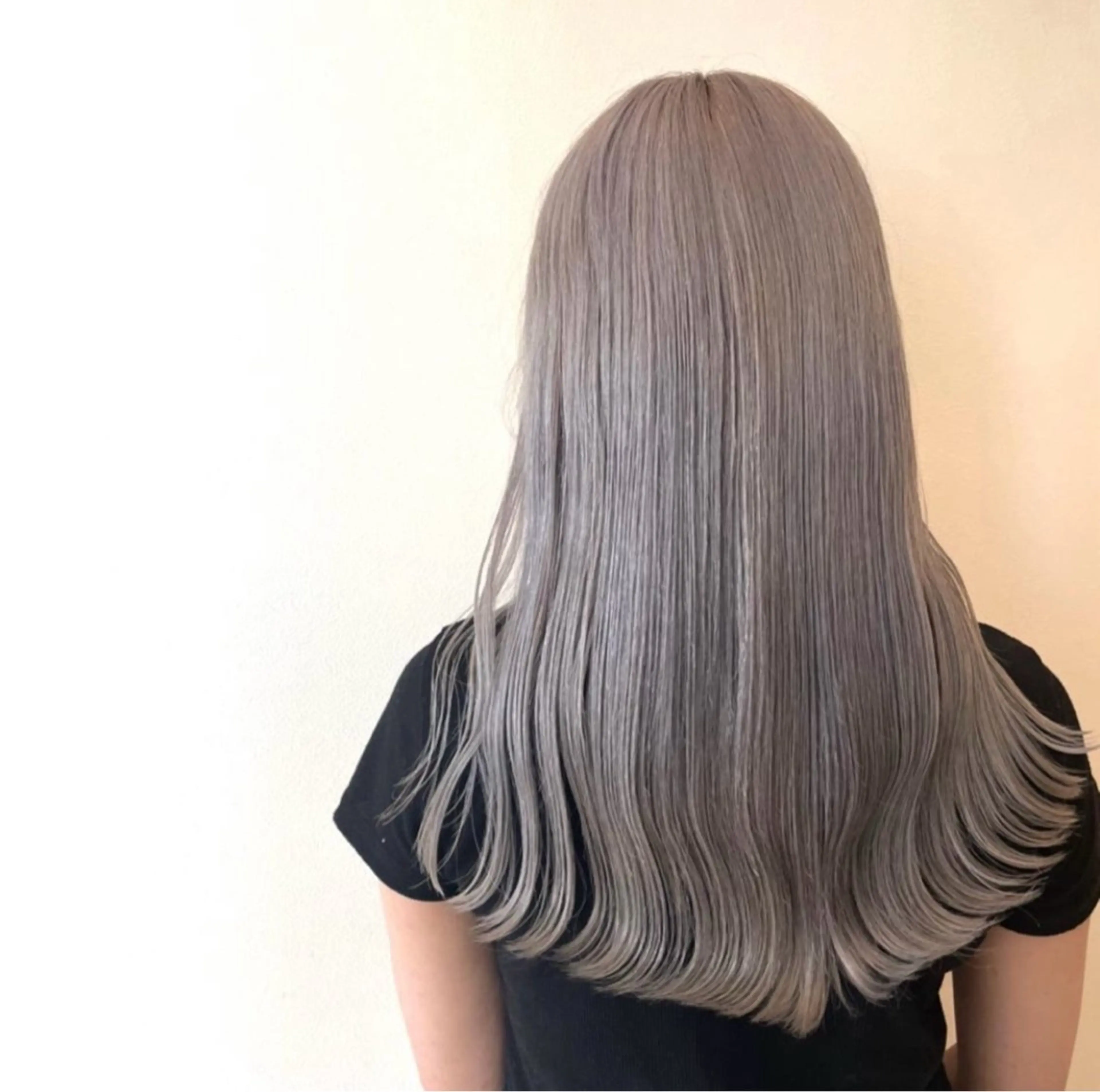 ロング カラー 石黒 晴香のヘアスタイル