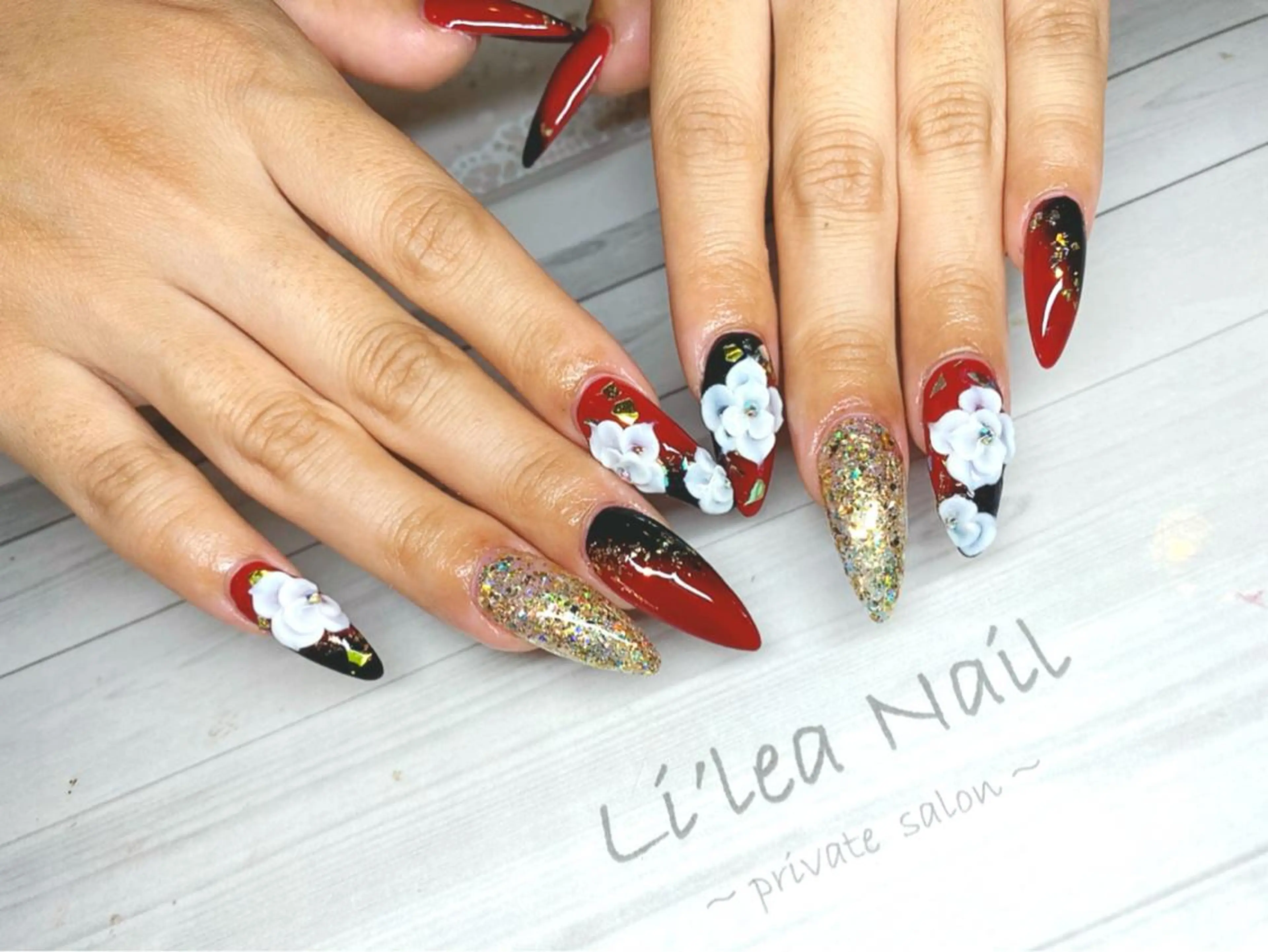 ネイル Li'leaNail AINAのネイルデザイン