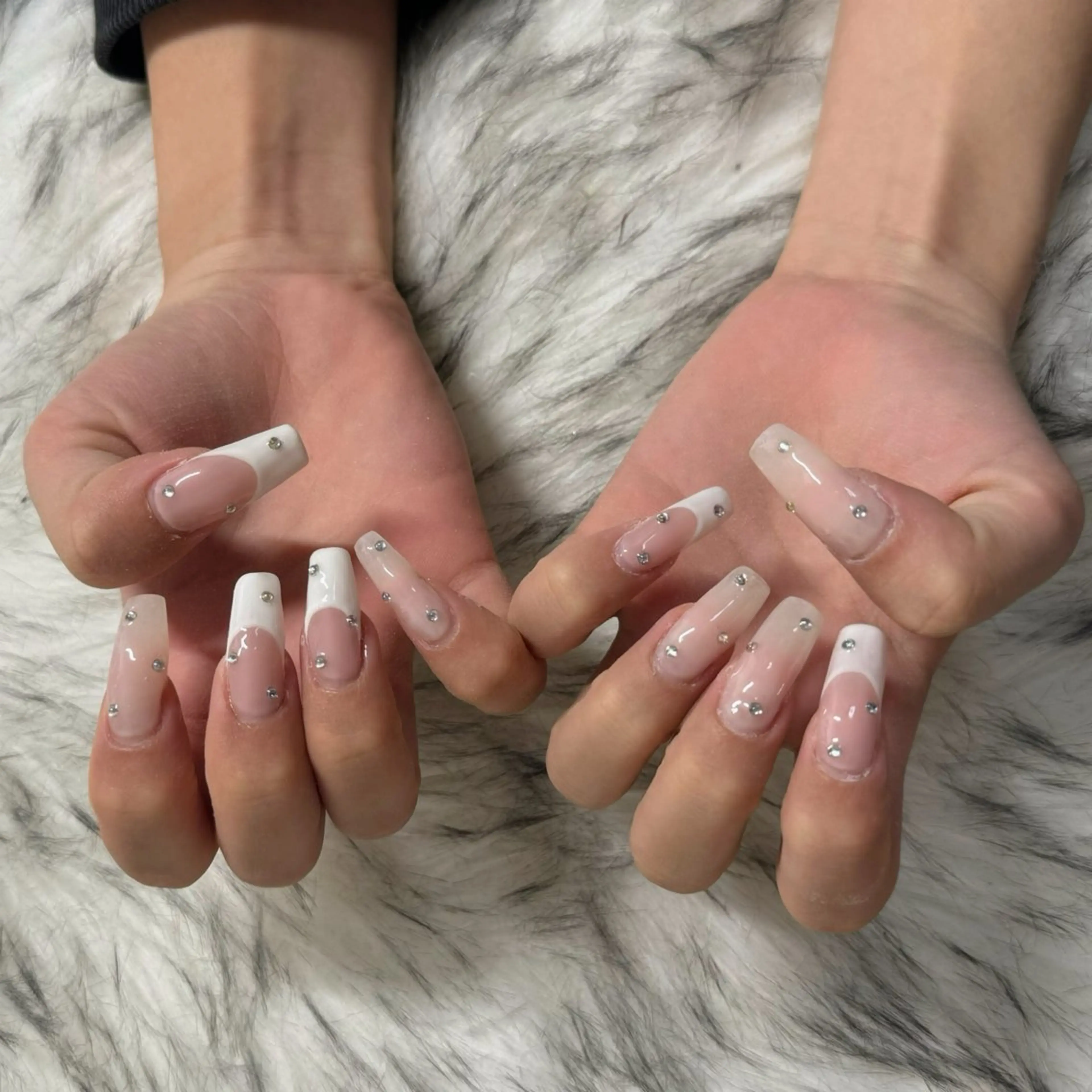 ロング ハンドネイル mao .のネイルデザイン