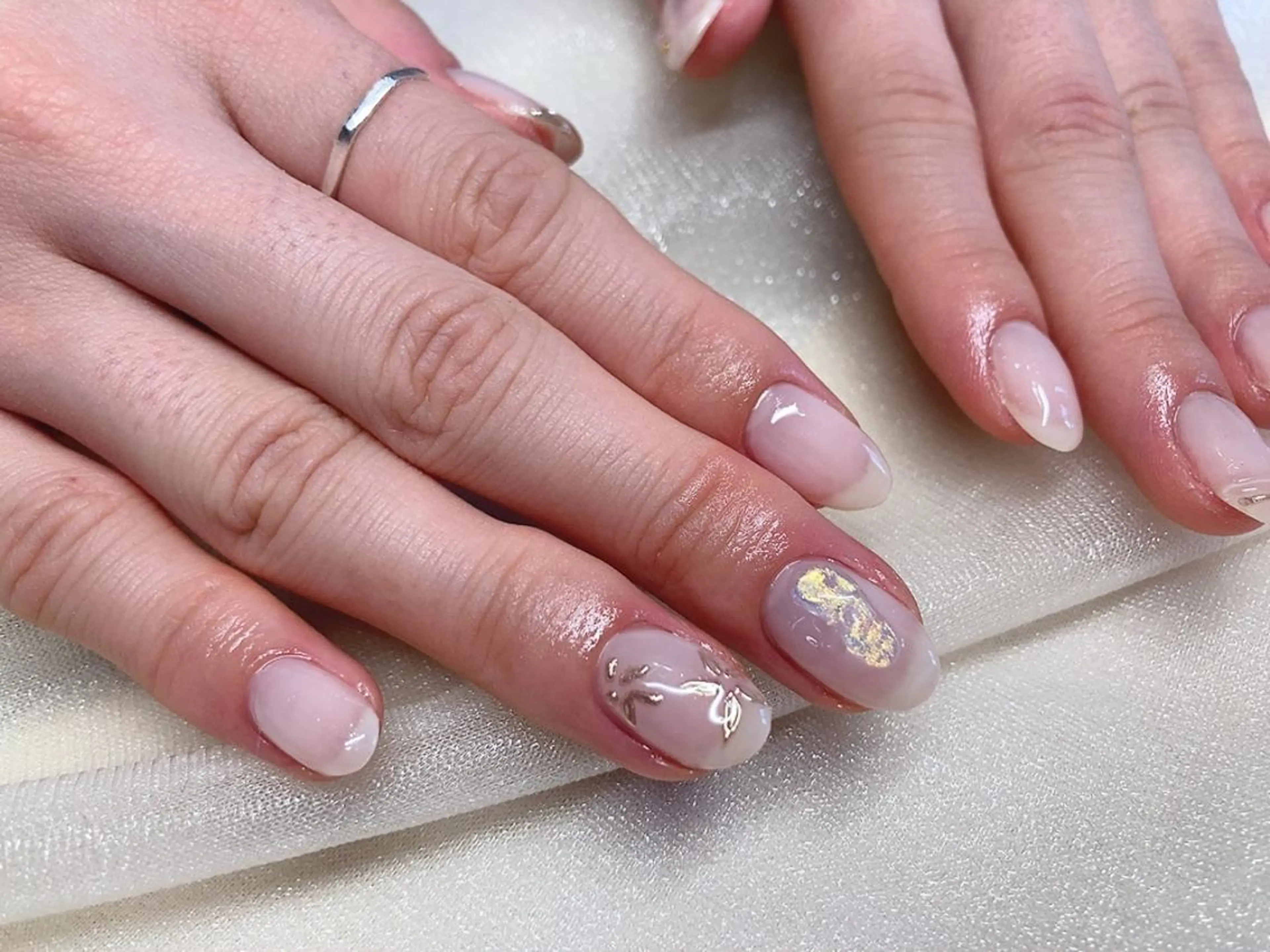 ネイル シンプルネイル ハンドネイル 𝐴𝑁𝑈𝐸 トラブル爪育成専門のネイルデザイン