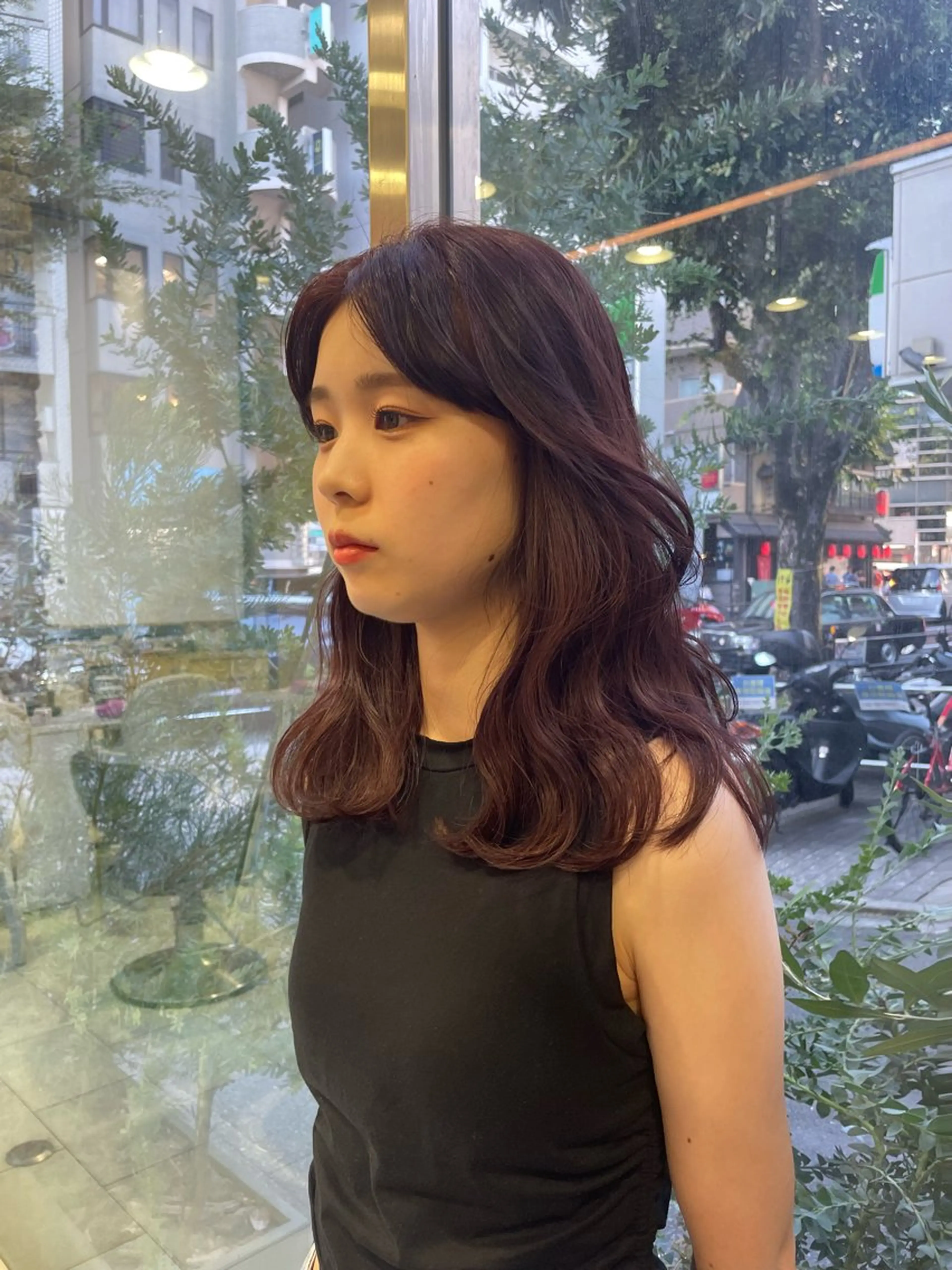 セミロング カラー 透明感カラー パープルカラー ヘアカラー トリートメント 🌟暖色系ハイトーン 🌟AIのヘアスタイル