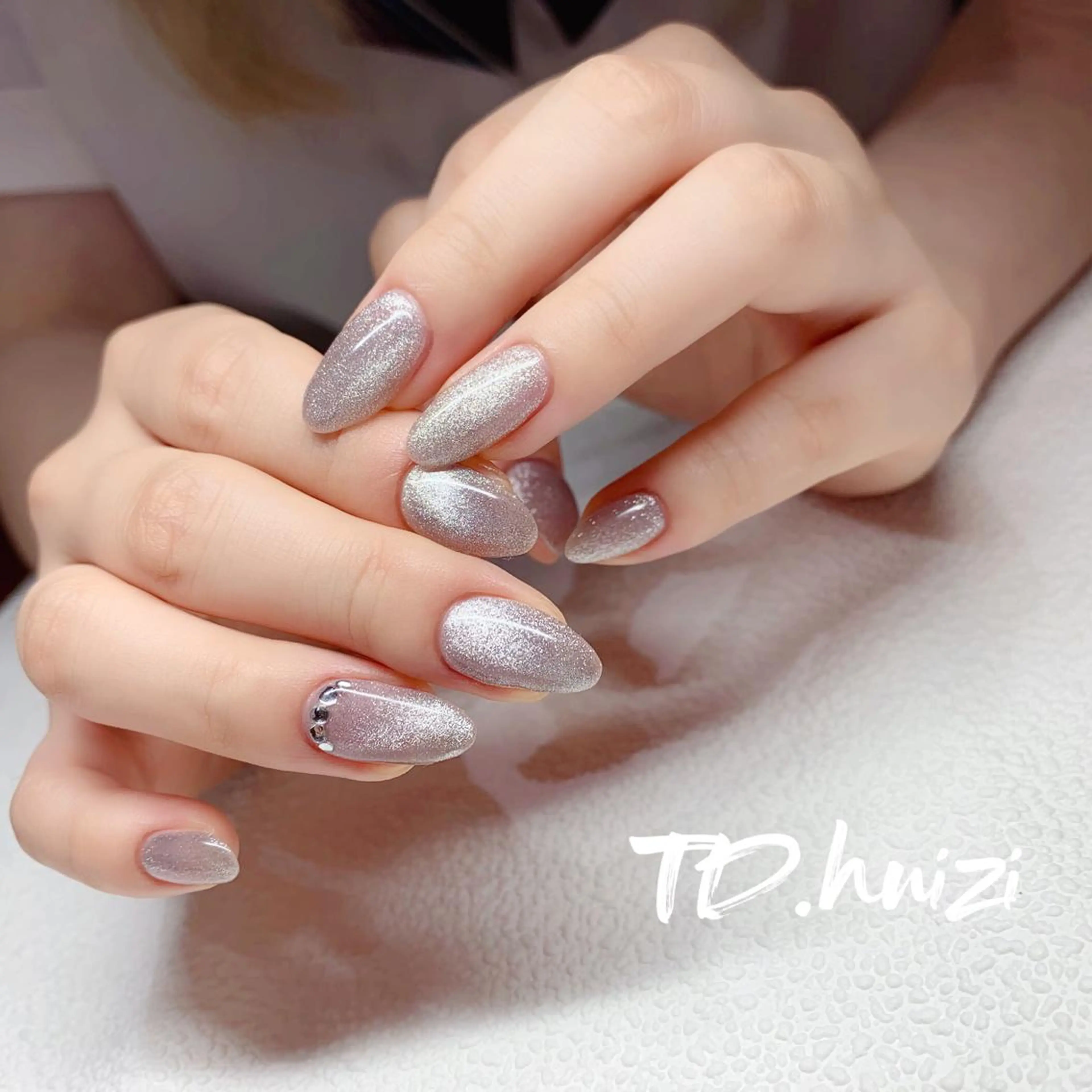 ミディアム めぐみのネイルサロン 惠のネイルデザイン