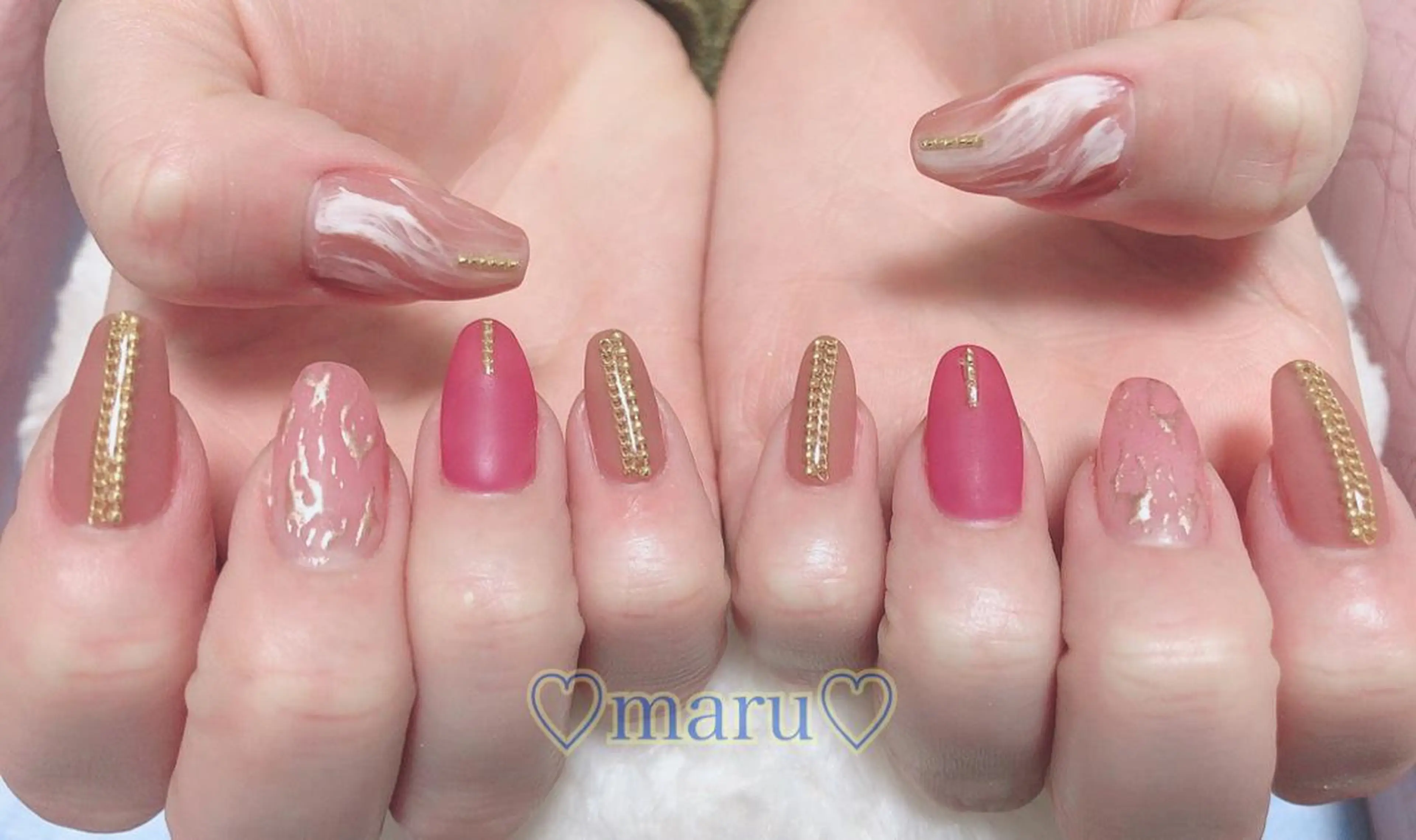 ネイル ハンドネイル フットネイル まるみ ♡のネイルデザイン