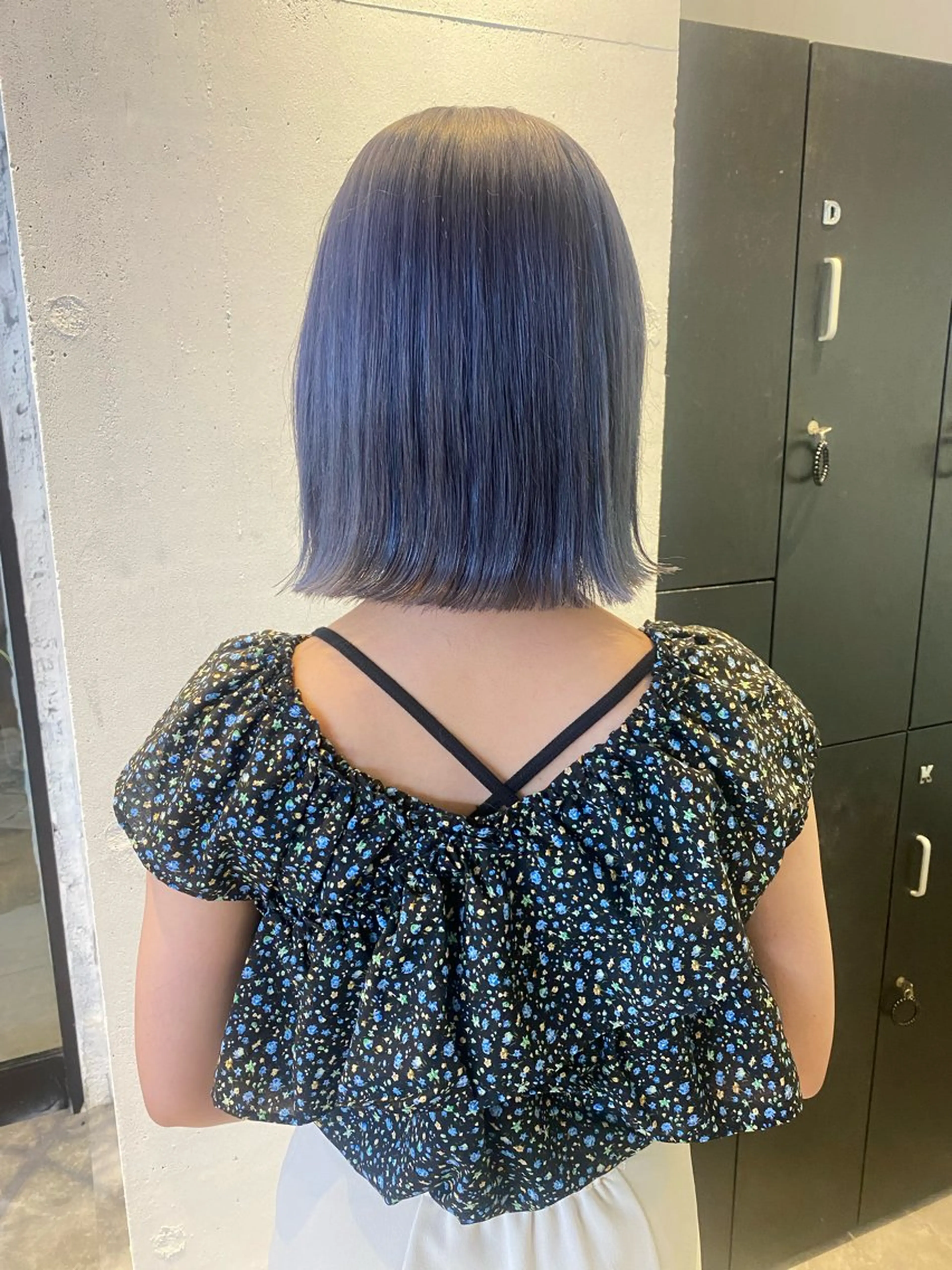 ミディアム カラー ブリーチ カット ヘアカラー 韓国ヘア特化 💟 ララア 💟のヘアスタイル