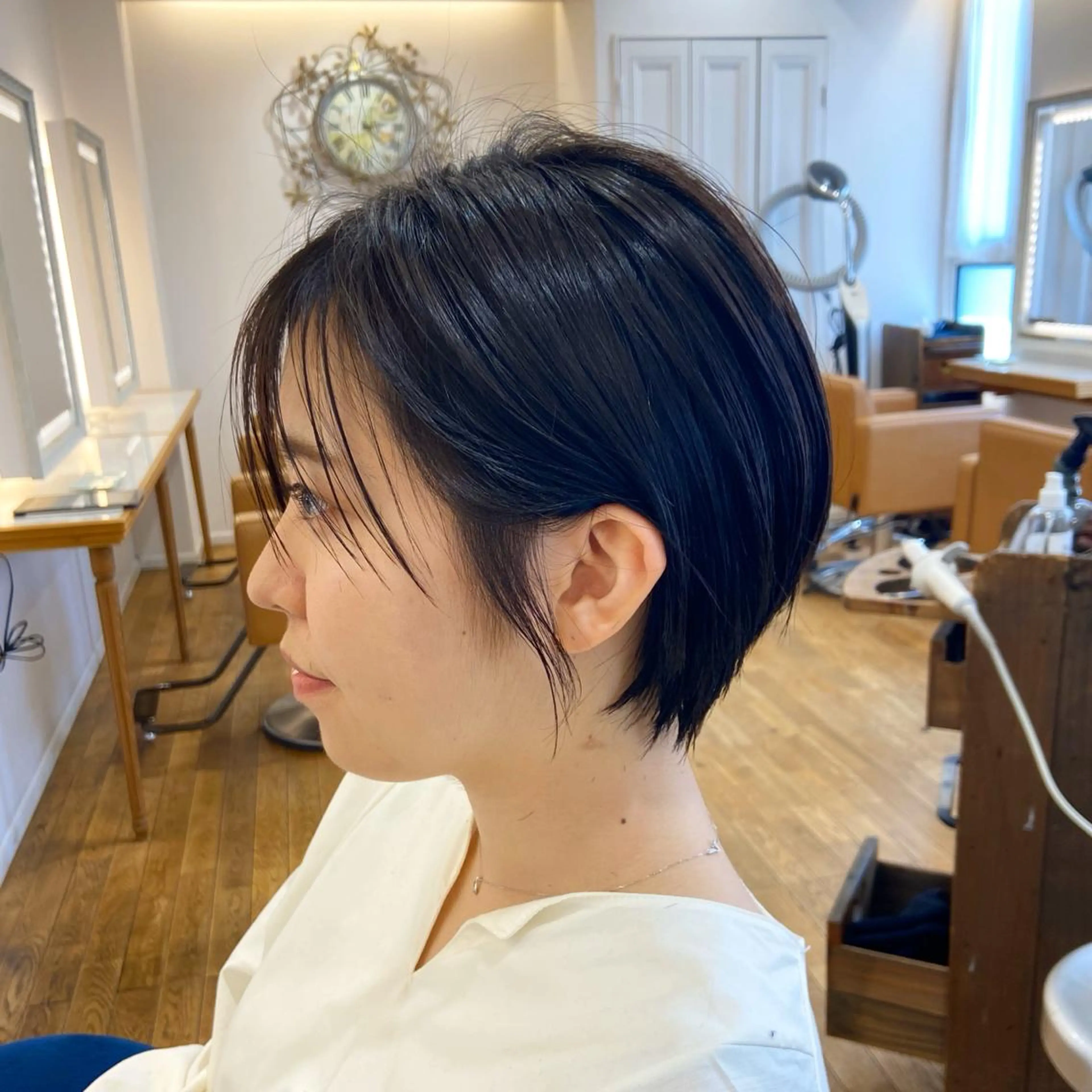 ショート ショートヘア 峯 志帆のヘアスタイル