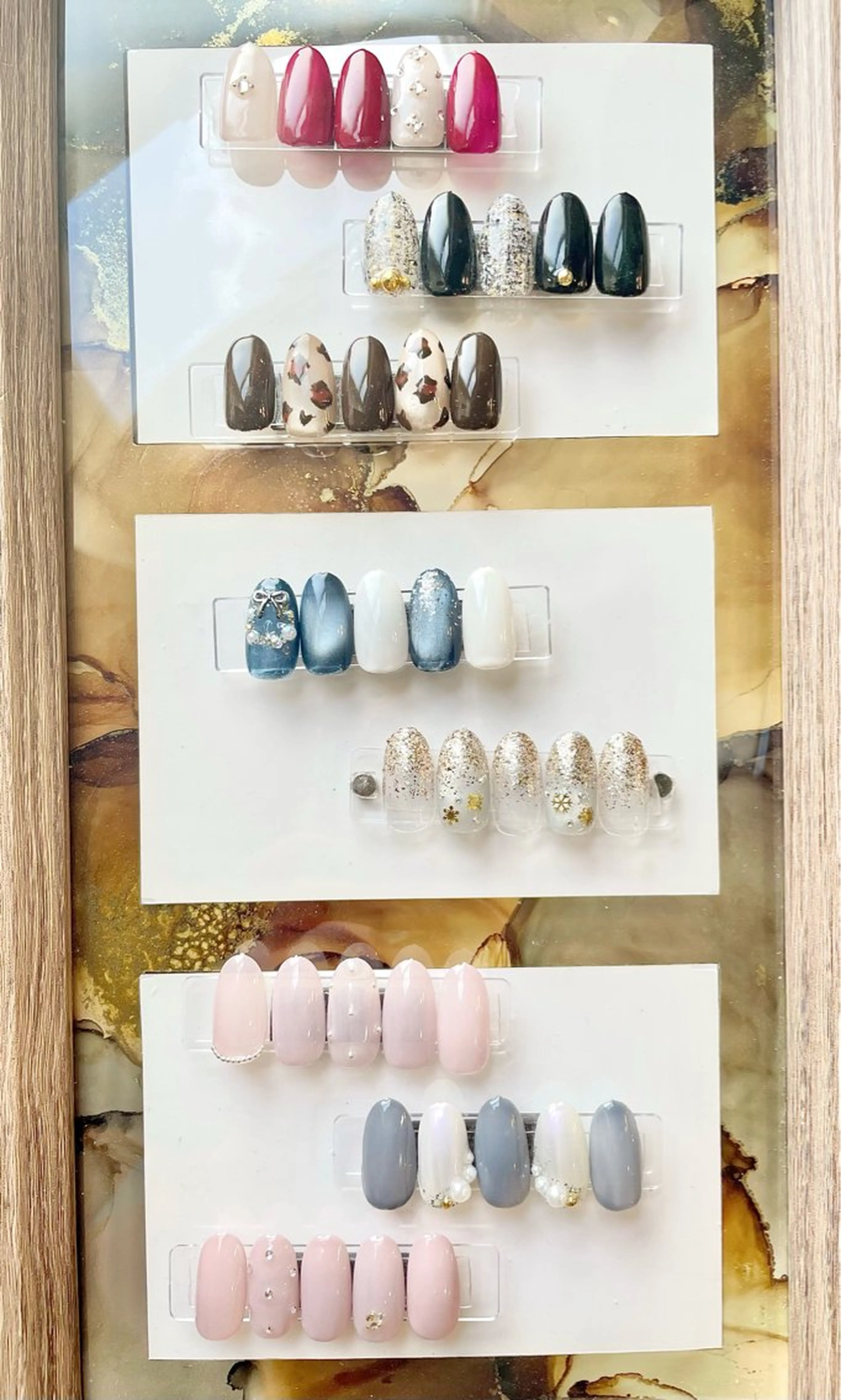 ネイル ATELIER Moon所属・ATELIER Mo on Hiromiのネイルデザイン