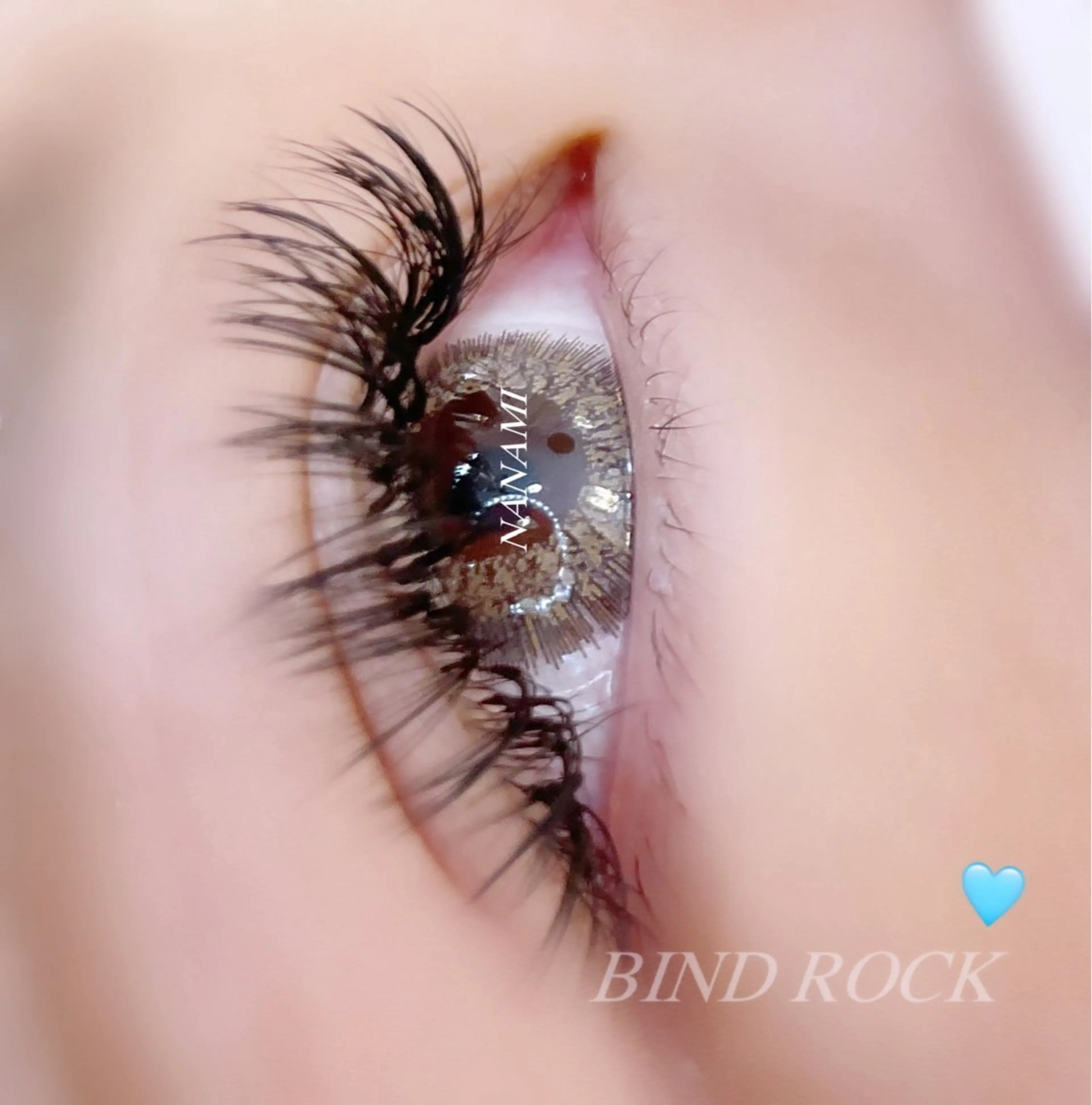 マツエク・マツパ 付け放題 バインドロック Re´VIELISS 𝑵𝒂𝒏𝒂のマツエク・マツパデザイン