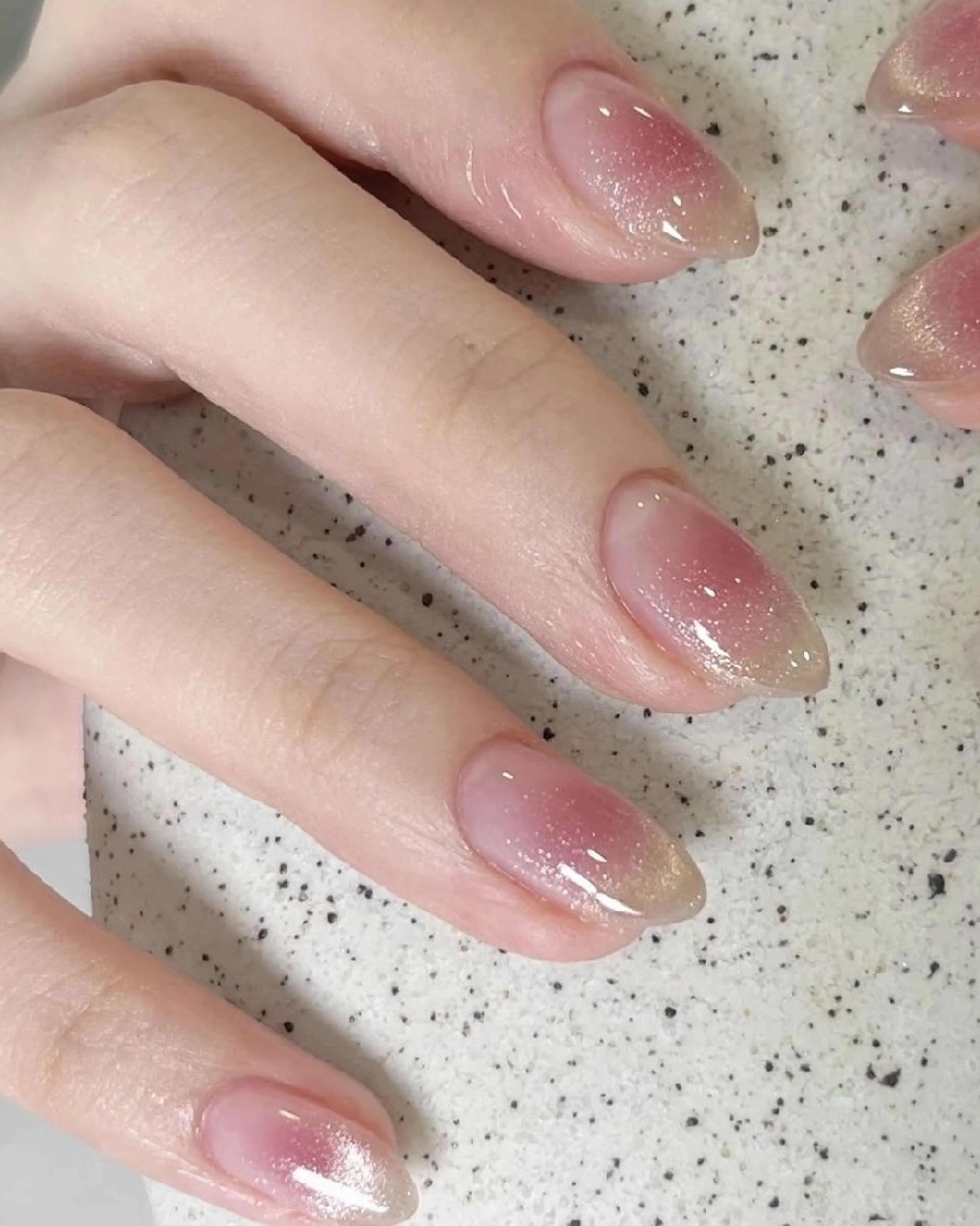 ネイル チークネイル フラッシュネイル フットネイル フレンチネイル ジェルネイル HALOネイルサロン YIYIのネイルデザイン