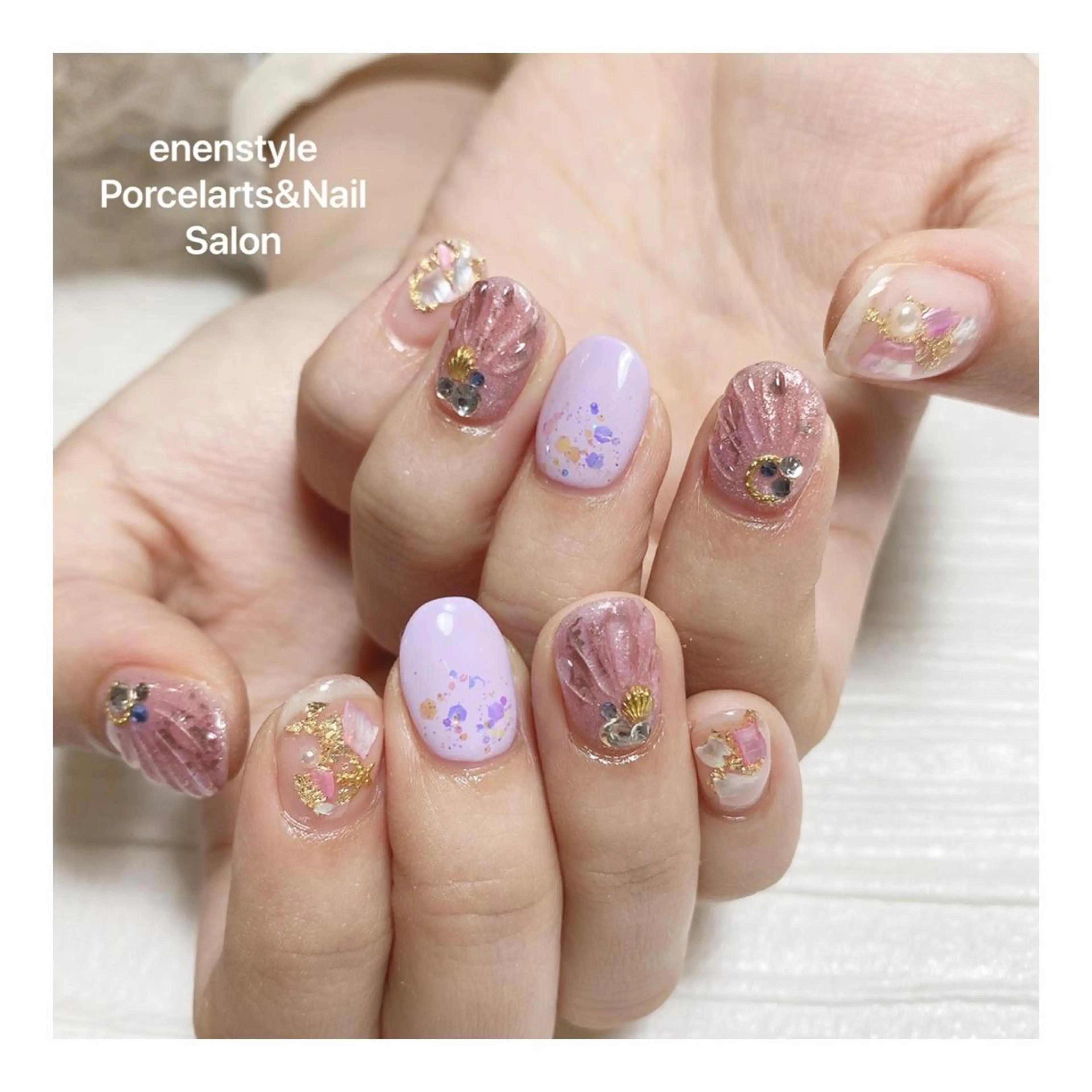 ミディアム ネイル ハンドネイル 👑enen style👑のネイルデザイン