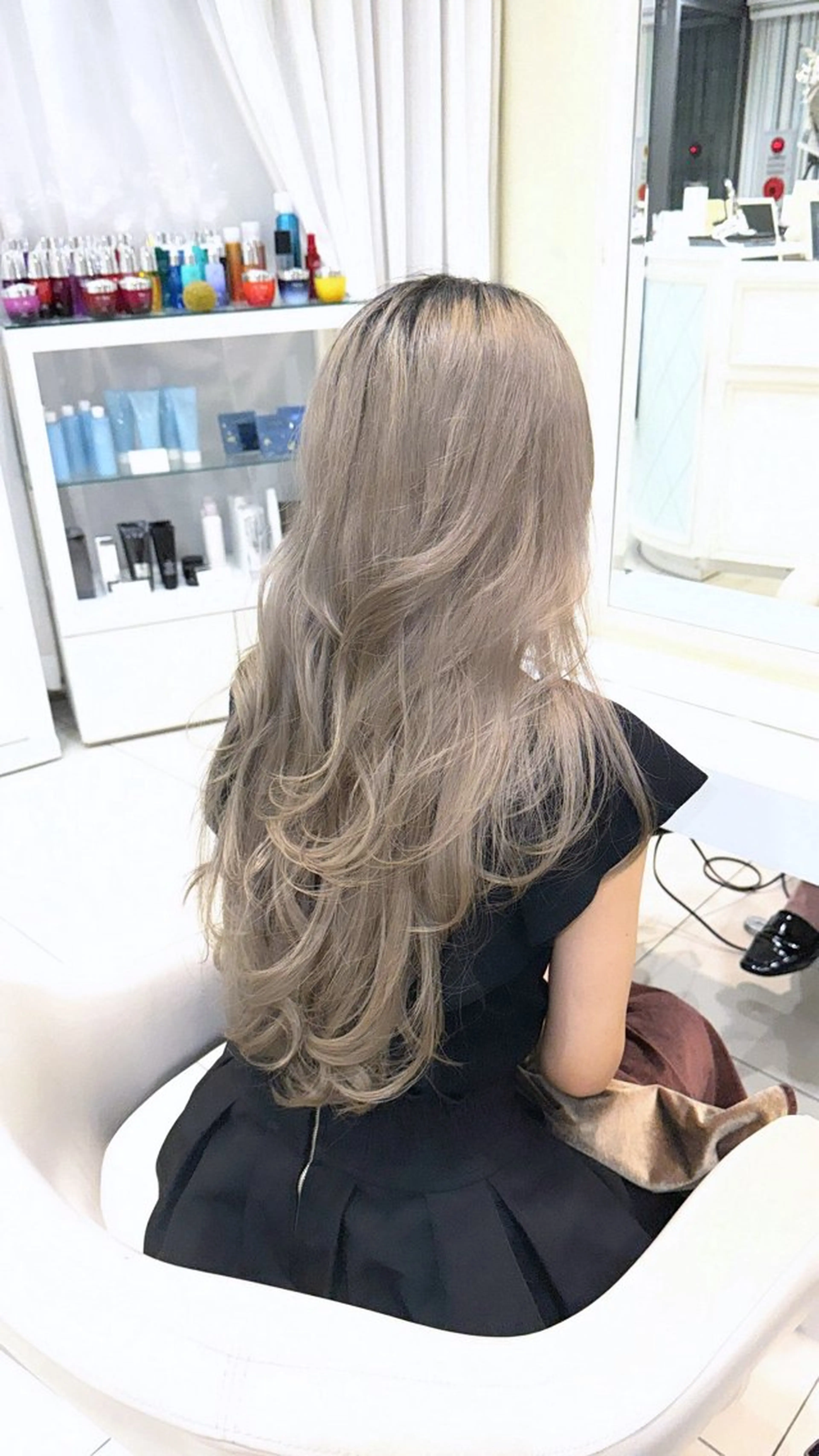 ロング 【𝐀𝐬𝐡-池袋 】ひな 🎀💭のヘアスタイル