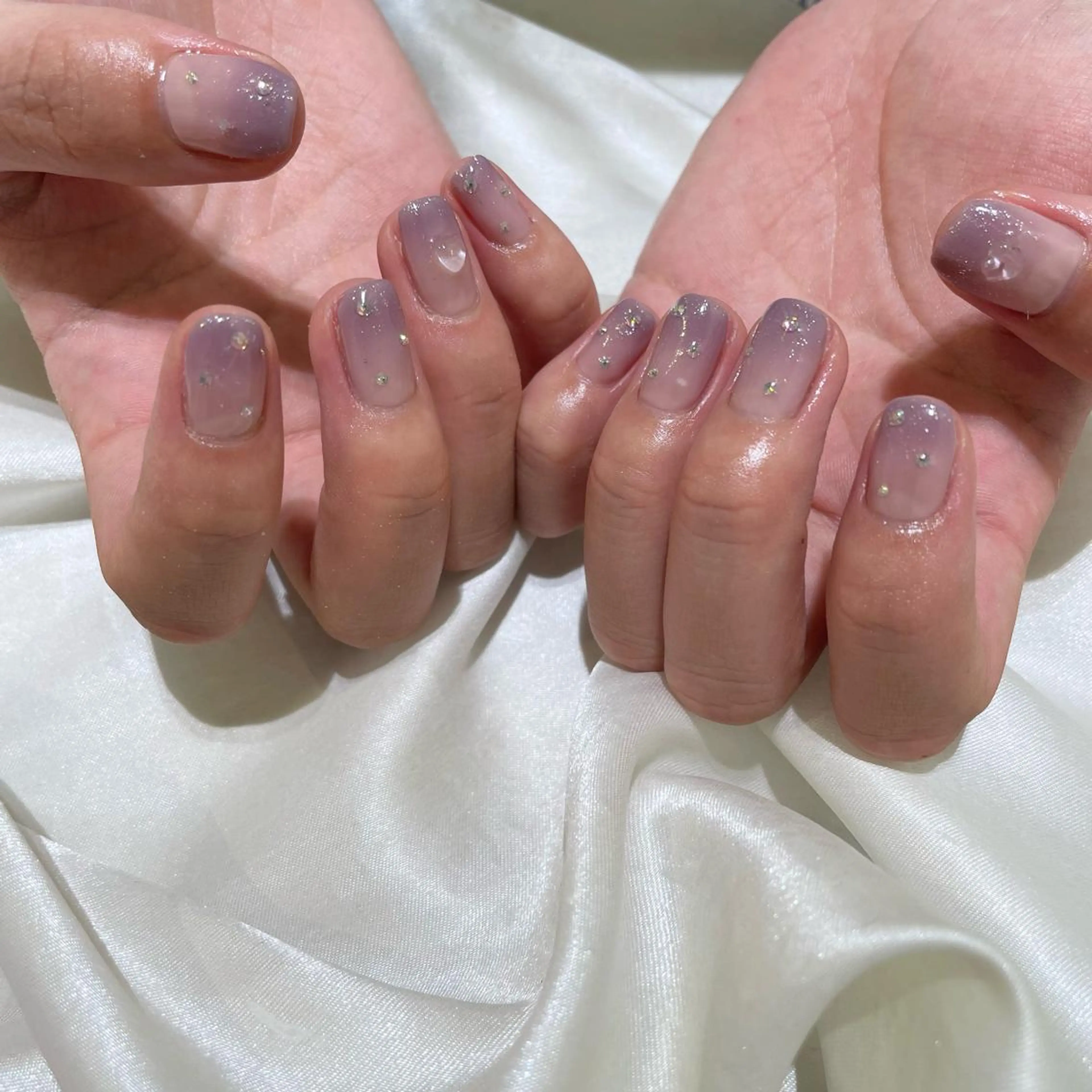 ネイル ガーリー 韓国ネイル マグネットネイル ミラーネイル ニュアンスネイル classic 新横浜所属・山田 暉のネイルデザイン