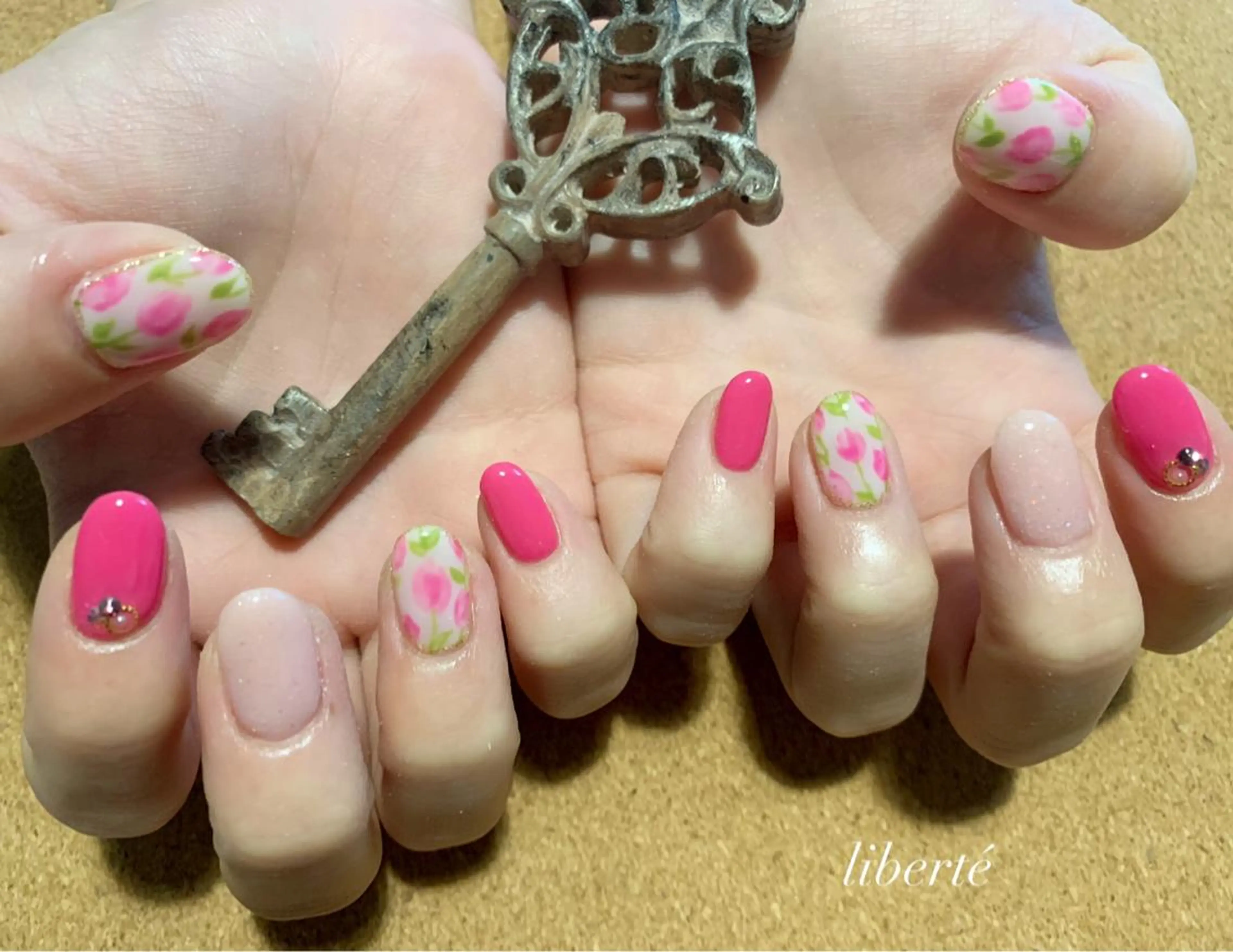 ネイル liberté (リベルテ)のネイルデザイン