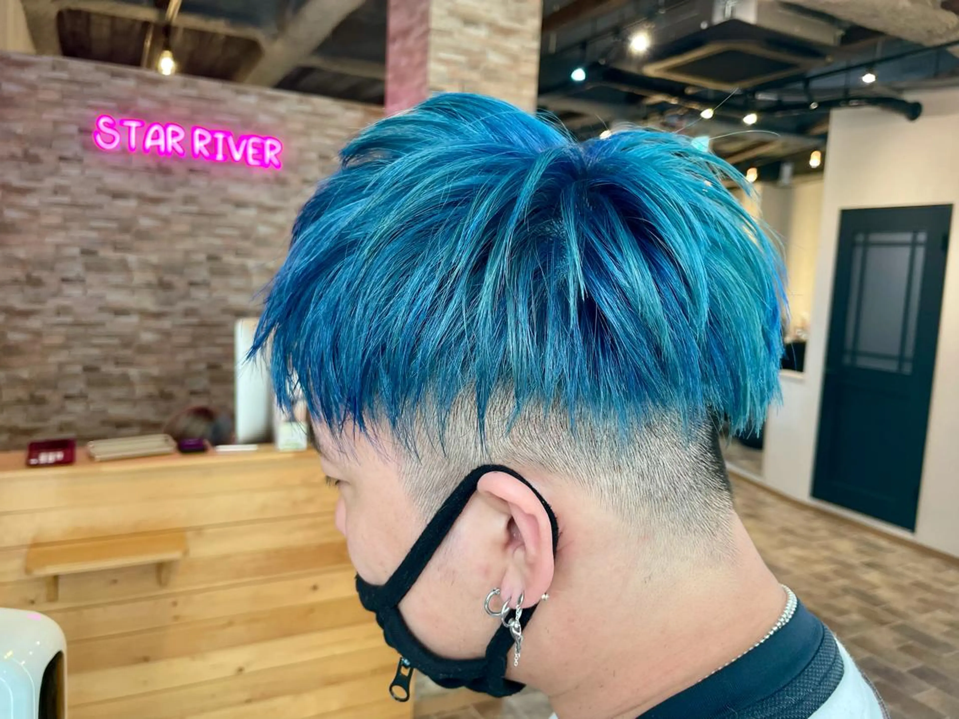 ショート メンズ SALOWIN心斎橋Suite店所属・ブリーチ毛にもできる 縮毛矯正|鷹司郎のヘアスタイル