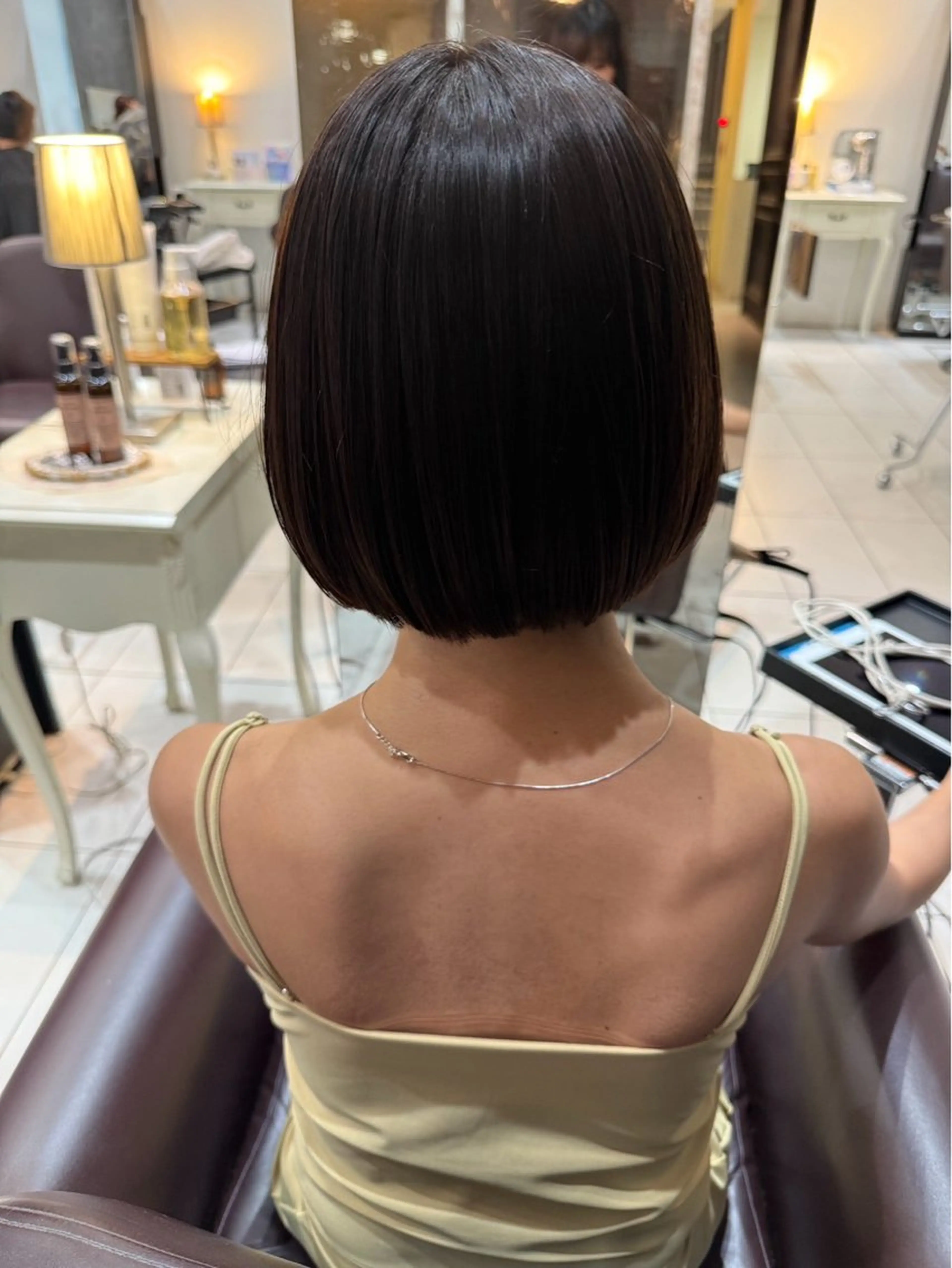 ショート ボブ カット ヘアカラー 濱田 さらさのヘアスタイル