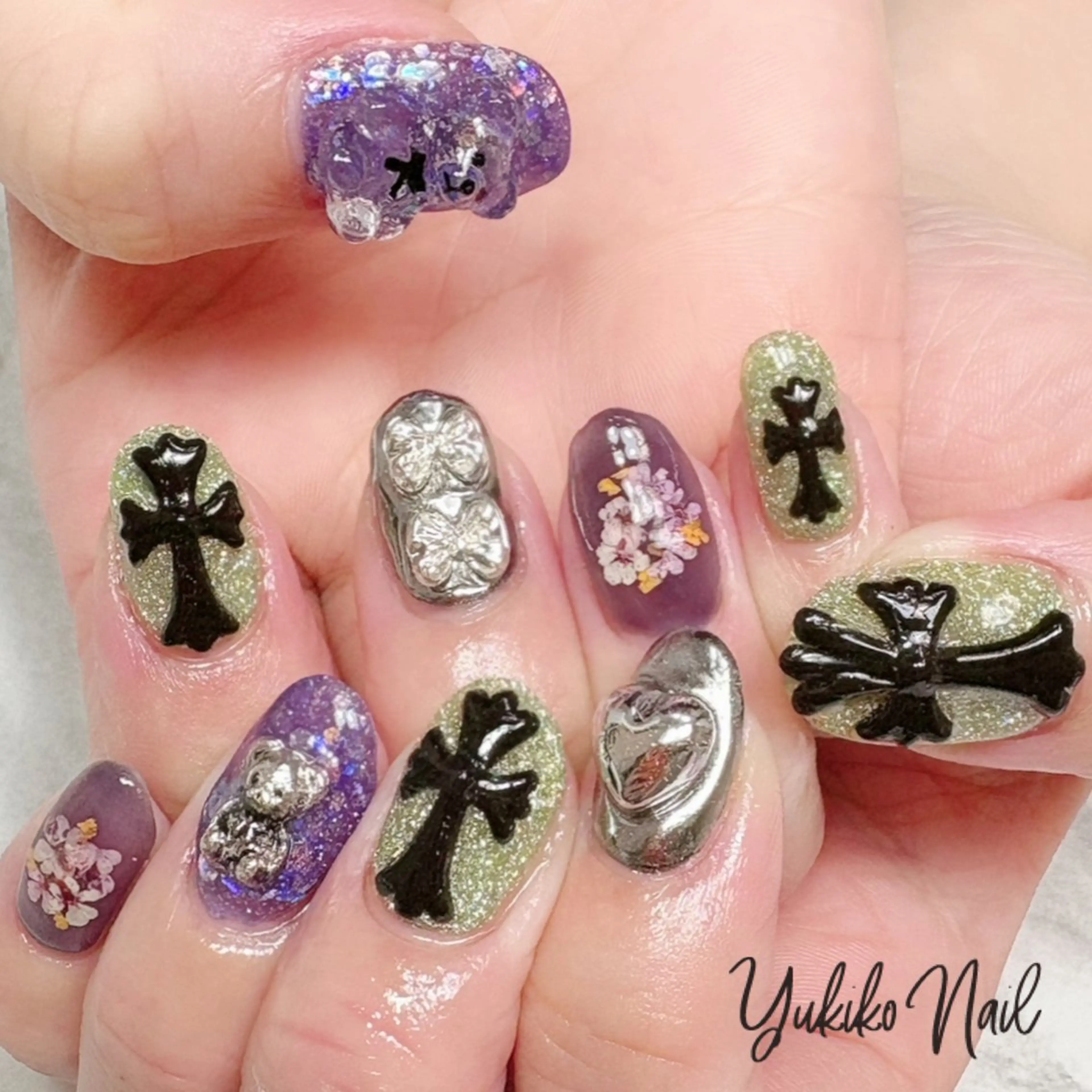 ネイル フラワーネイル キラキラネイル ミラーネイル 春ネイル ハンドネイル ユキコ ネイルのネイルデザイン
