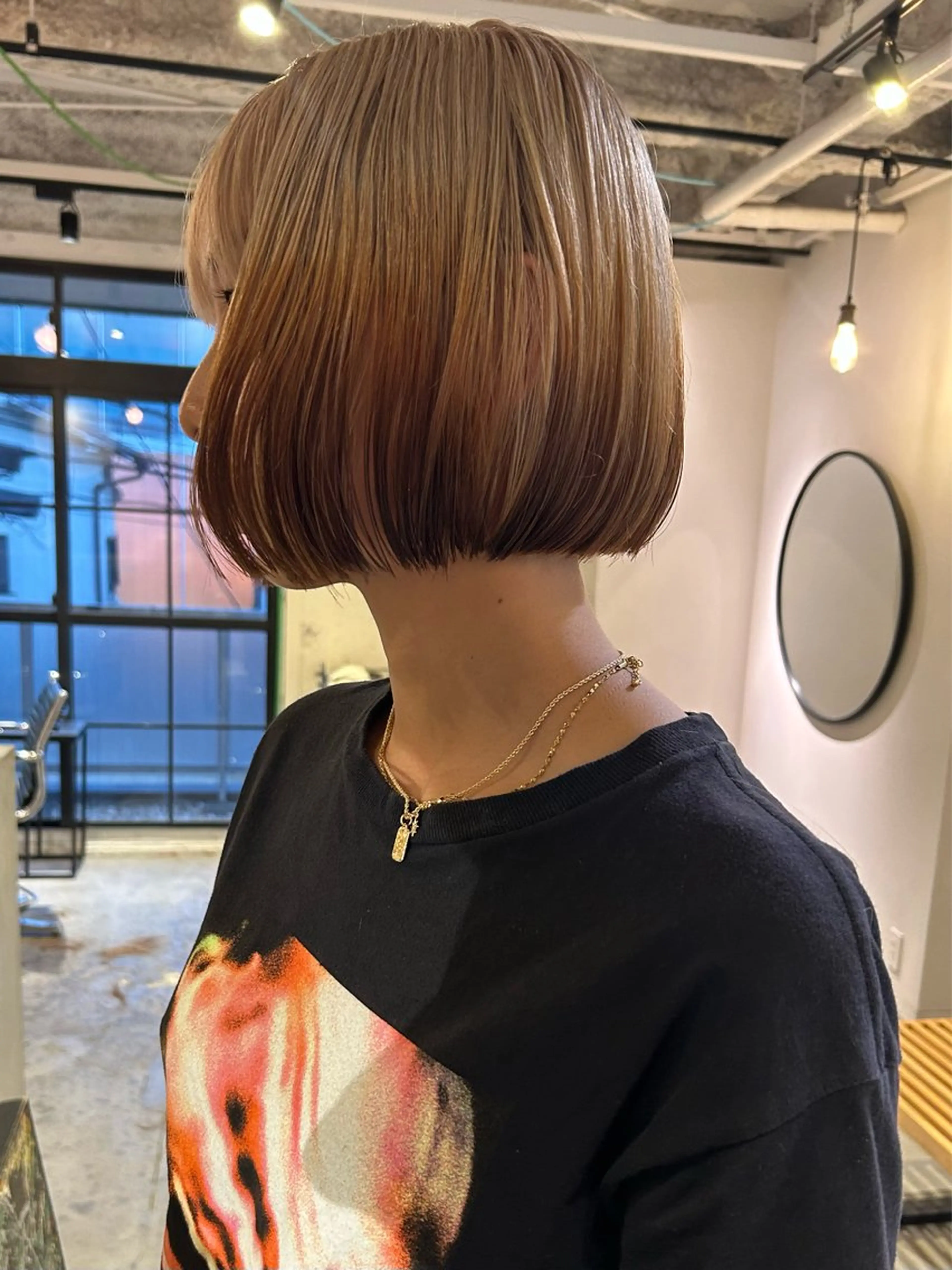 ショート カラー カット ヘアカラー トリートメント Loom.所属・村上雅人 ナチュラルモードのヘアスタイル