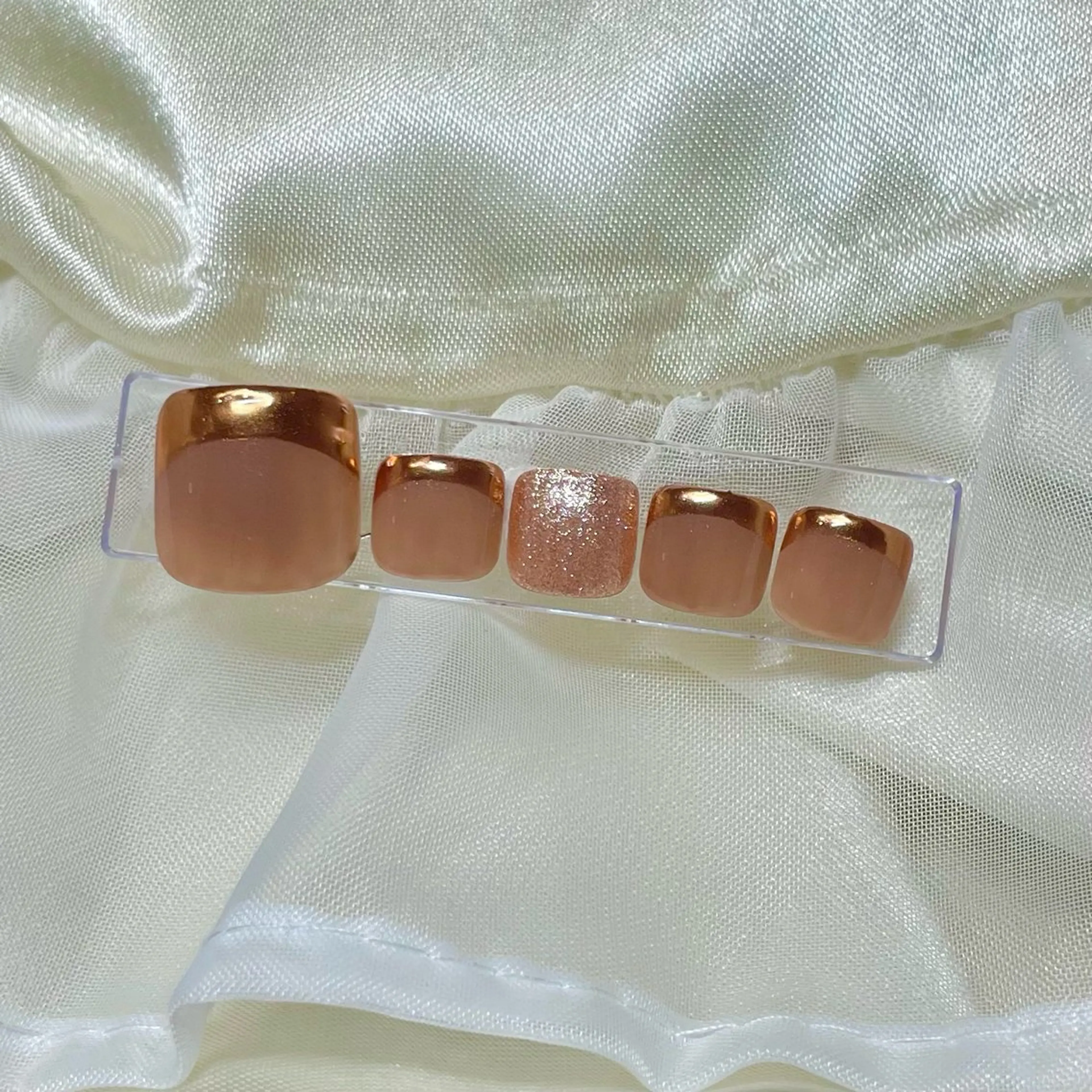 ネイル フレンチネイル ミラーネイル Nail Salon Y.のネイルデザイン