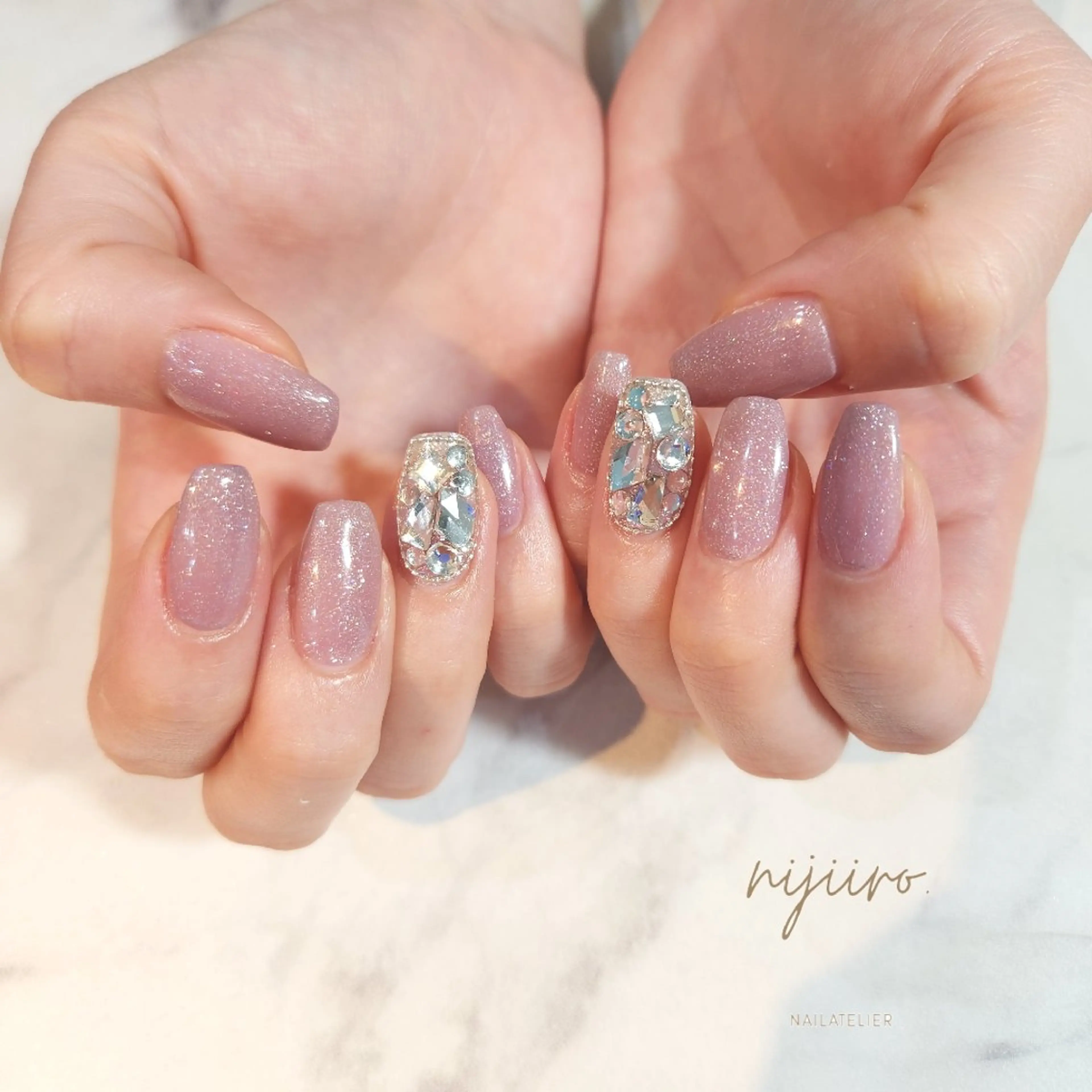 ネイル ハンドネイル nailatelier nijiiro.所属・nijiiro🌈 サトウのネイルデザイン