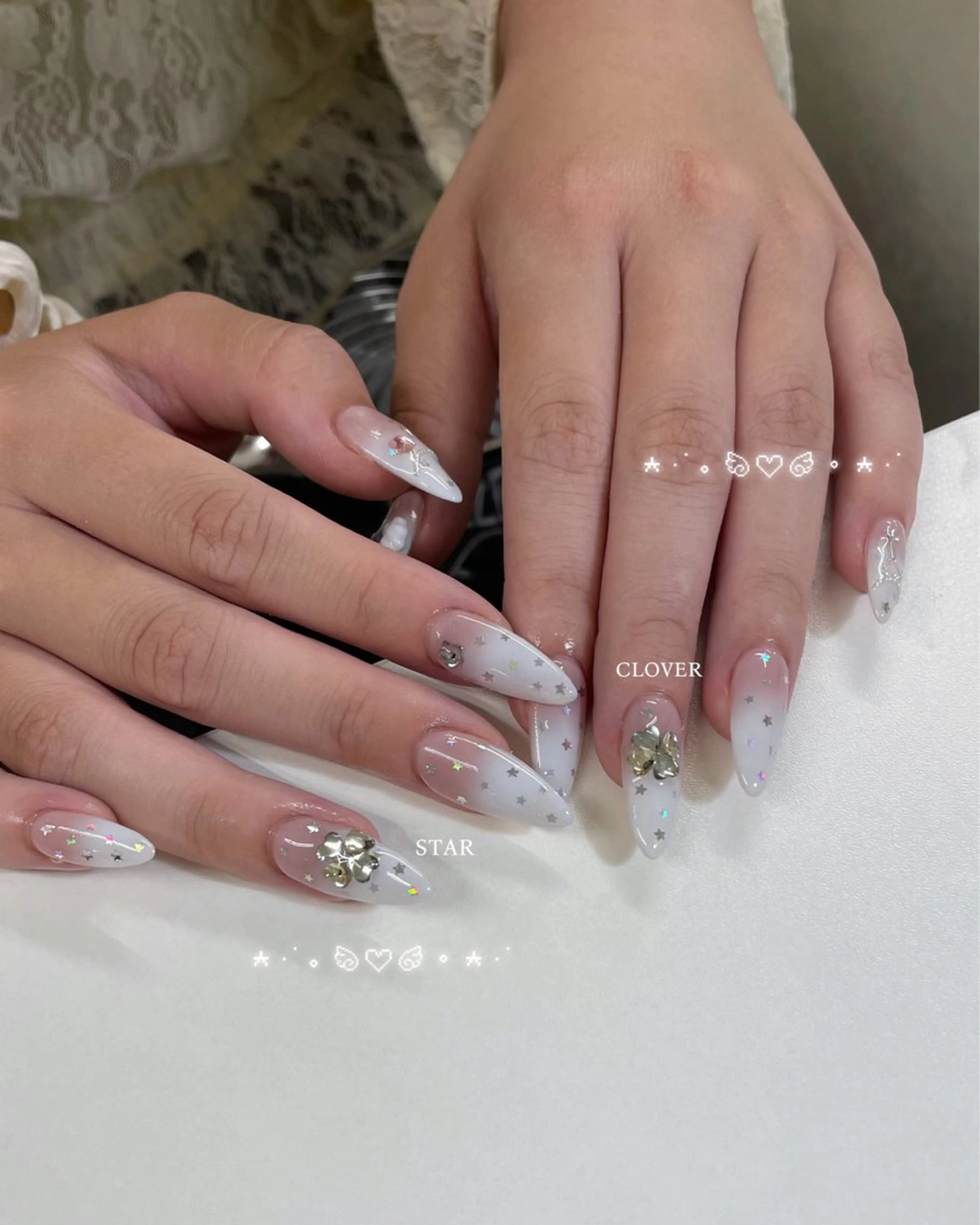 ネイル ハンドネイル MINAMI໒꒱ Y2K、韓国ガーリーのネイルデザイン