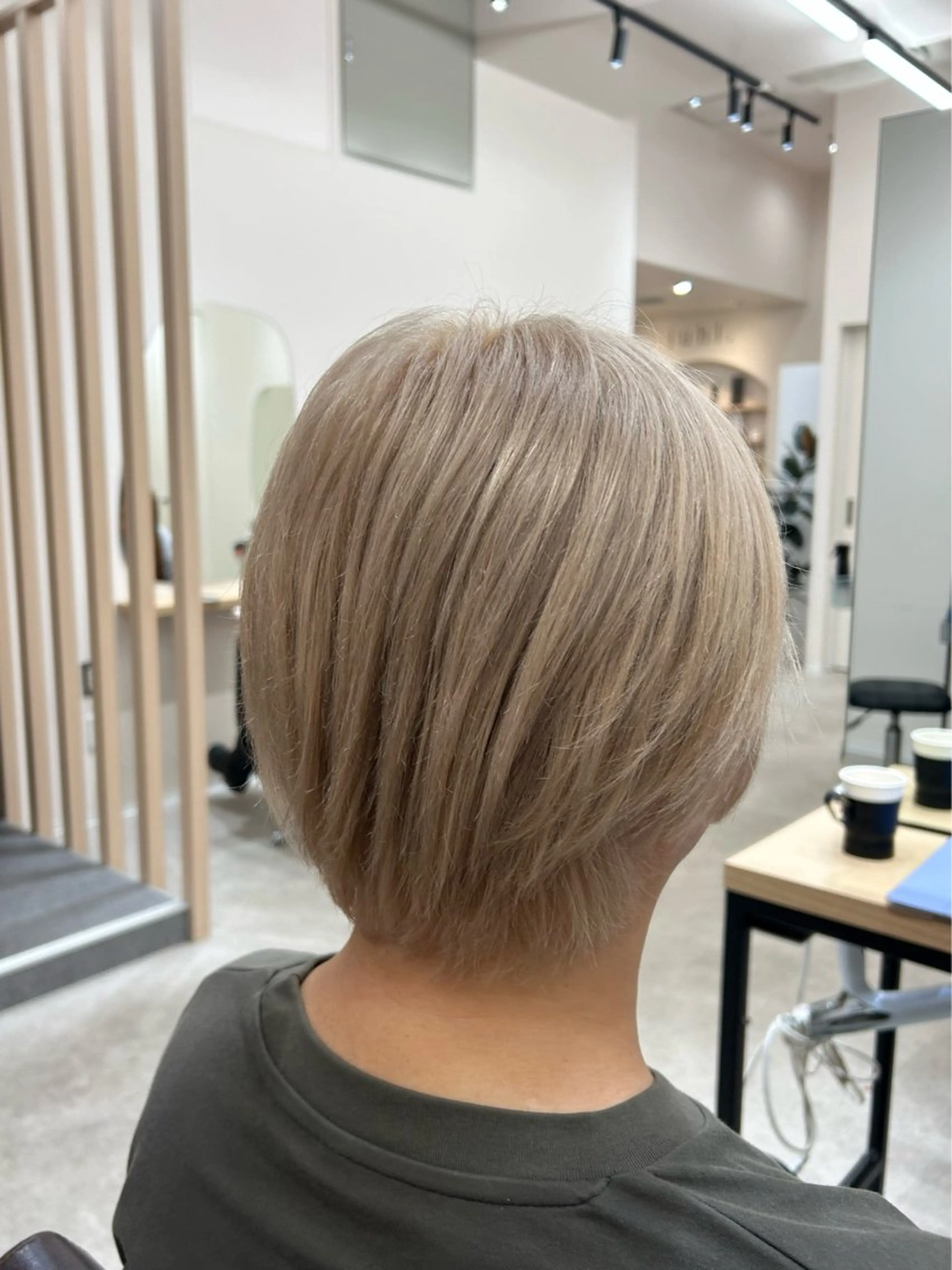 カラー メンズ メンズブリーチ ベージュカラー ブリーチ ヘアカラー トリートメント 透明感/ダブルカラー /🌸ERI🌸のヘアスタイル