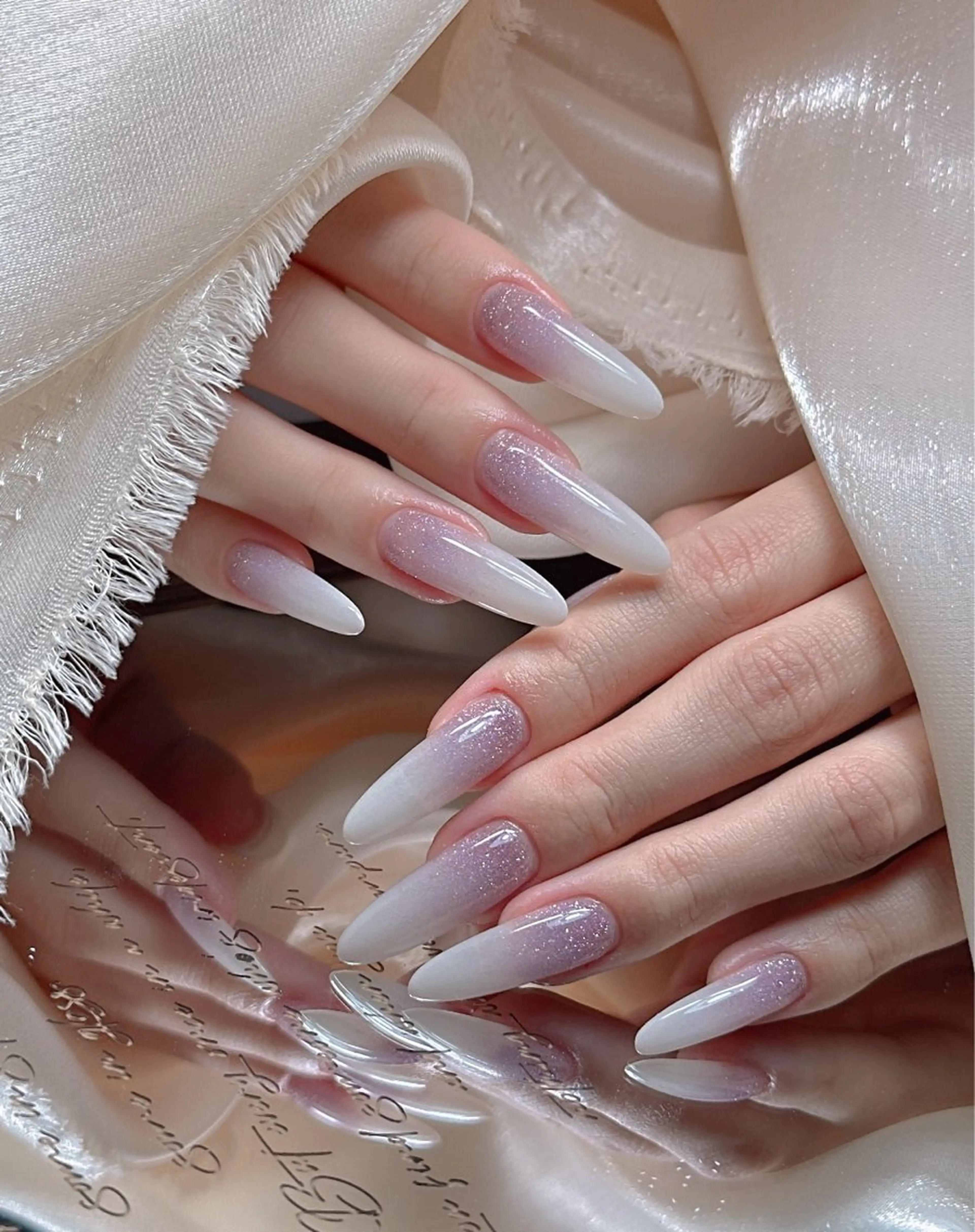 ネイル アートネイル べっ甲ネイル チークネイル 長さ出し フラッシュネイル ハンドネイル ハンドケア For you. Nail Salonのネイルデザイン