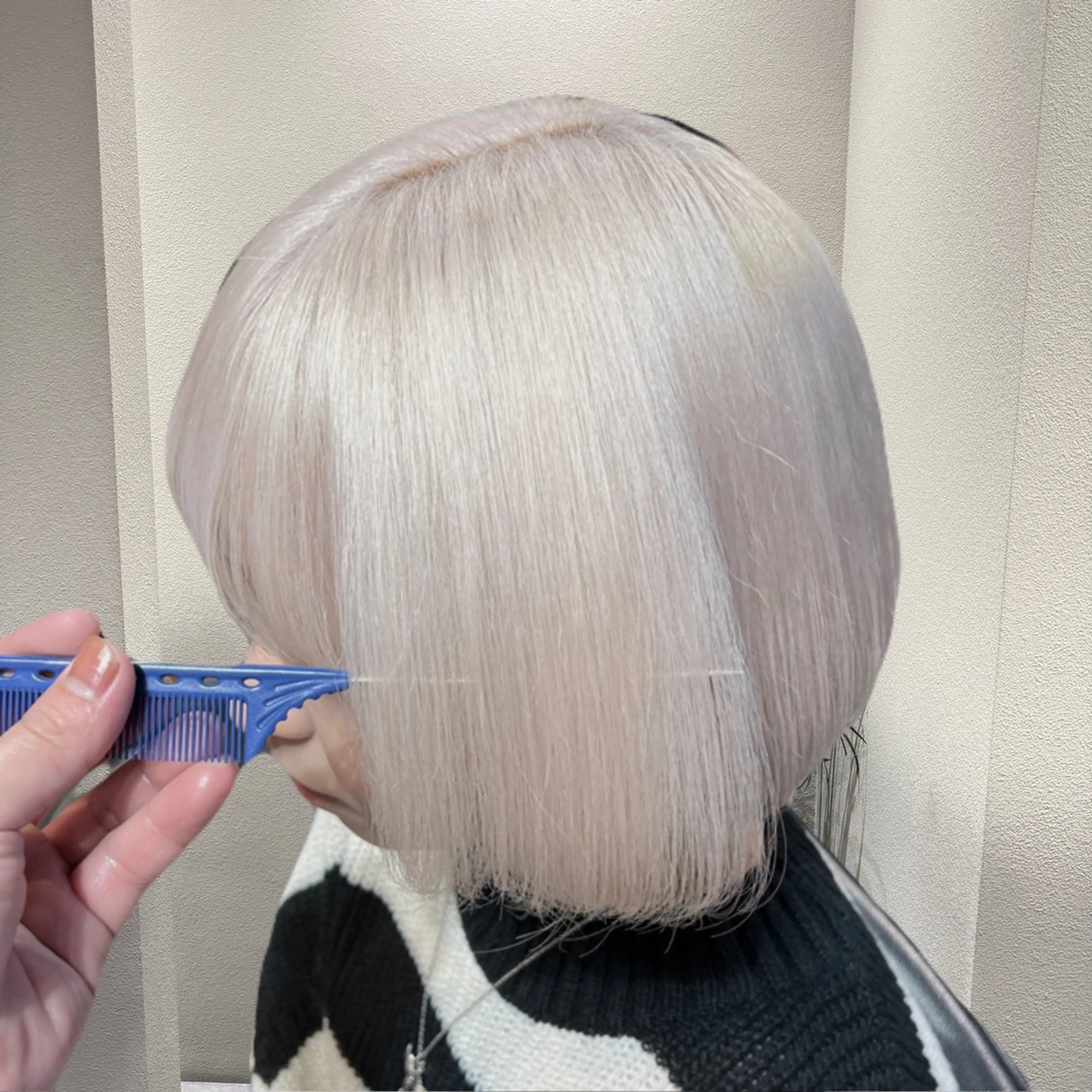 ショート カラー ブリーチ ブロンド ケアブリーチ ハイトーンカラー ホワイトブロンド ヘアカラー トリートメント ヘアセット ✨ブリーチ支持No1 複雑履歴修正/舘岡のヘアスタイル