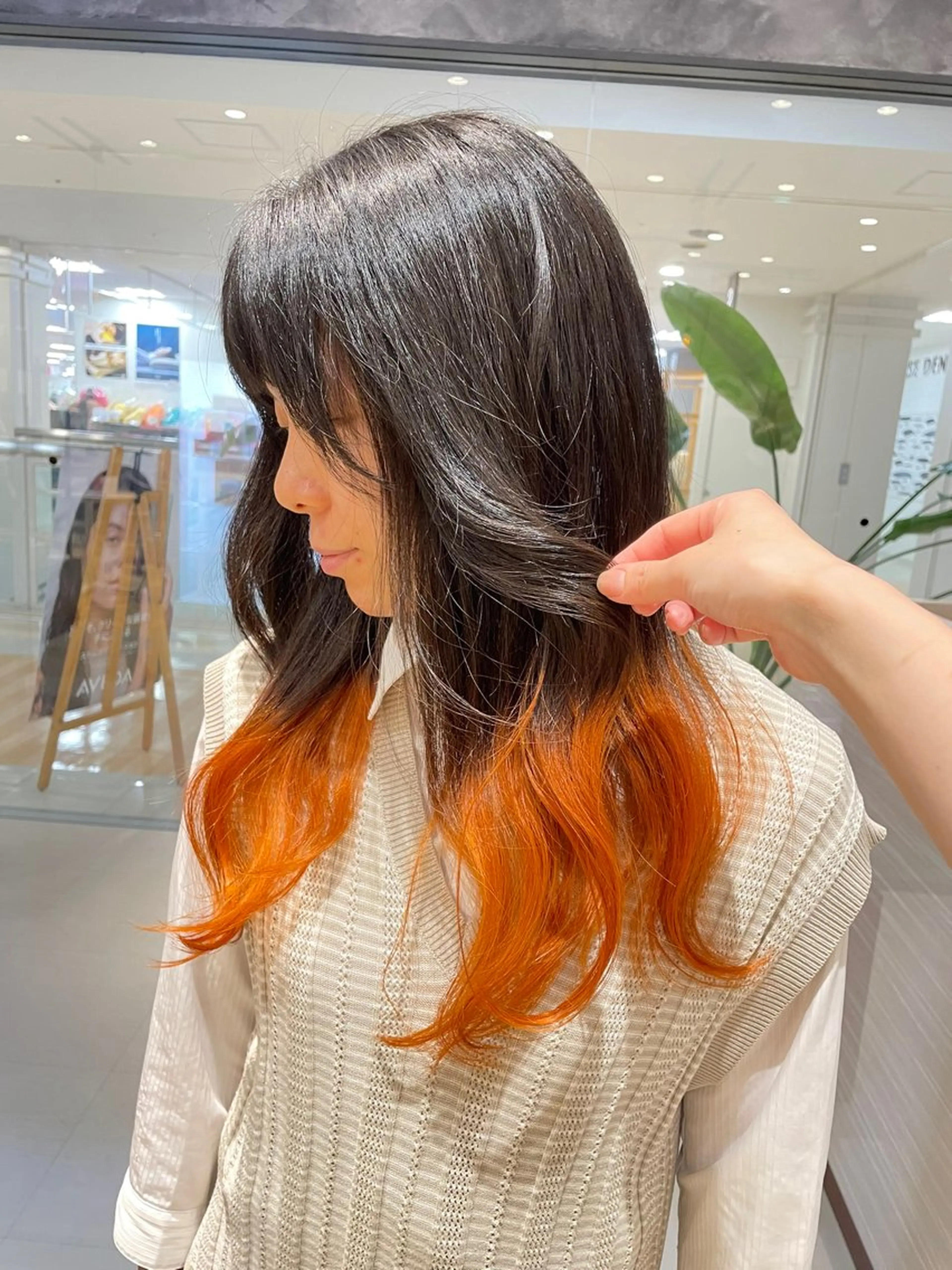 ロング キルンサンピアン所属・ナチュラルカラー 児玉優香のヘアスタイル