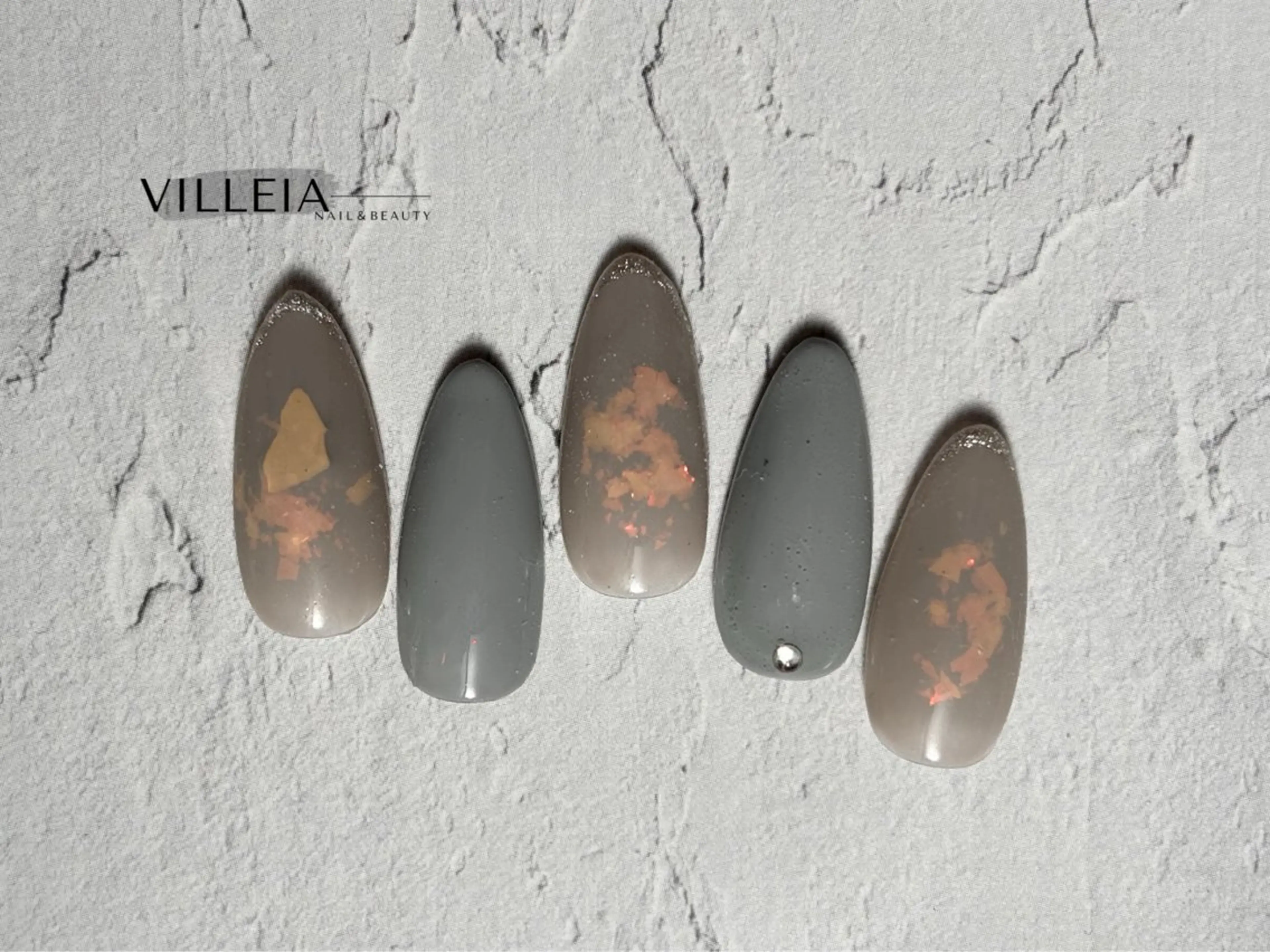 ネイル アートネイル シンプルネイル VILLEIA ヴィラレイアのネイルデザイン