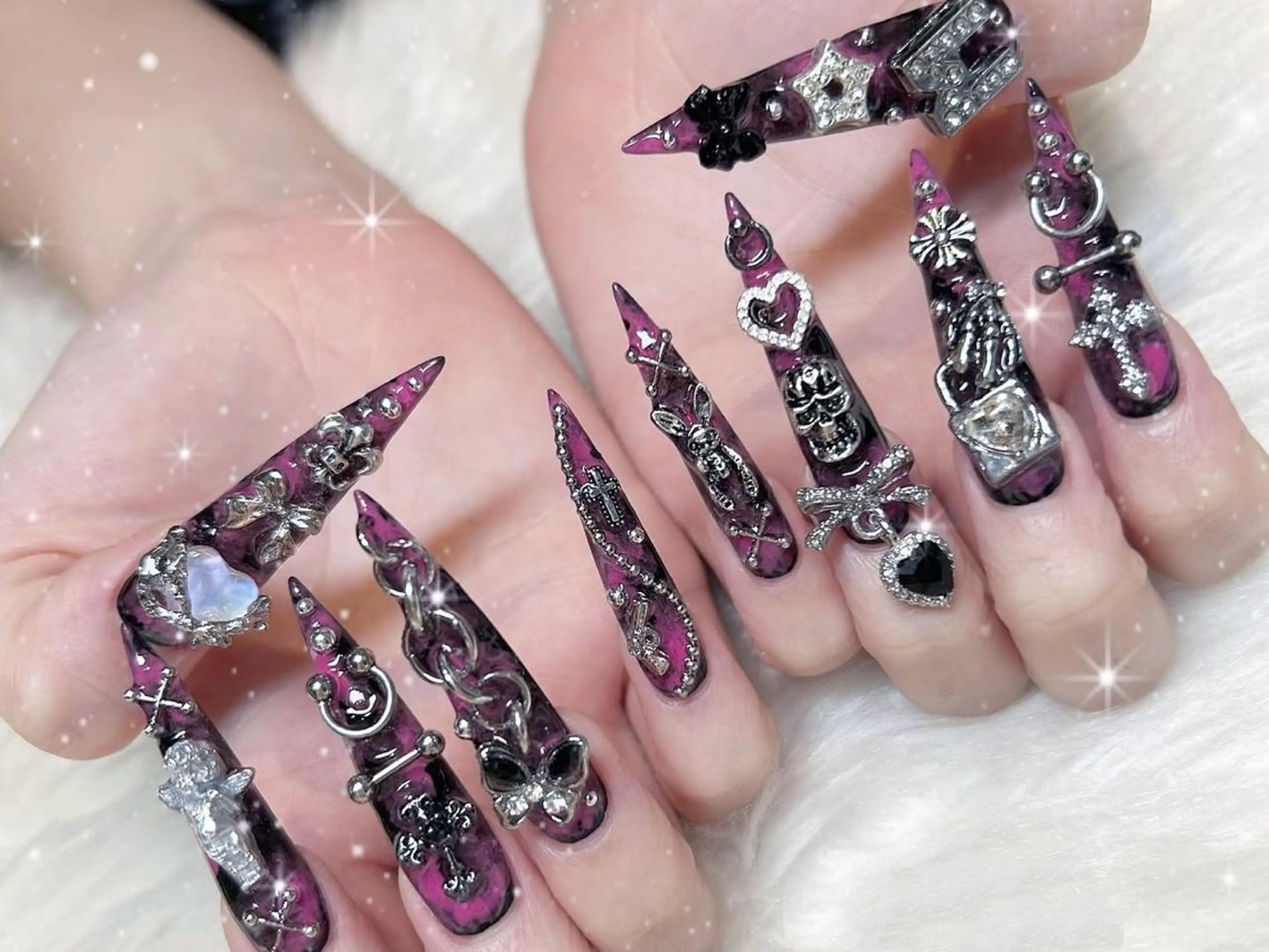 メンズ ネイル アートネイル フレンチネイル ジェルネイル キラキラネイル パラジェル Bloom スカルプ専門店のネイルデザイン