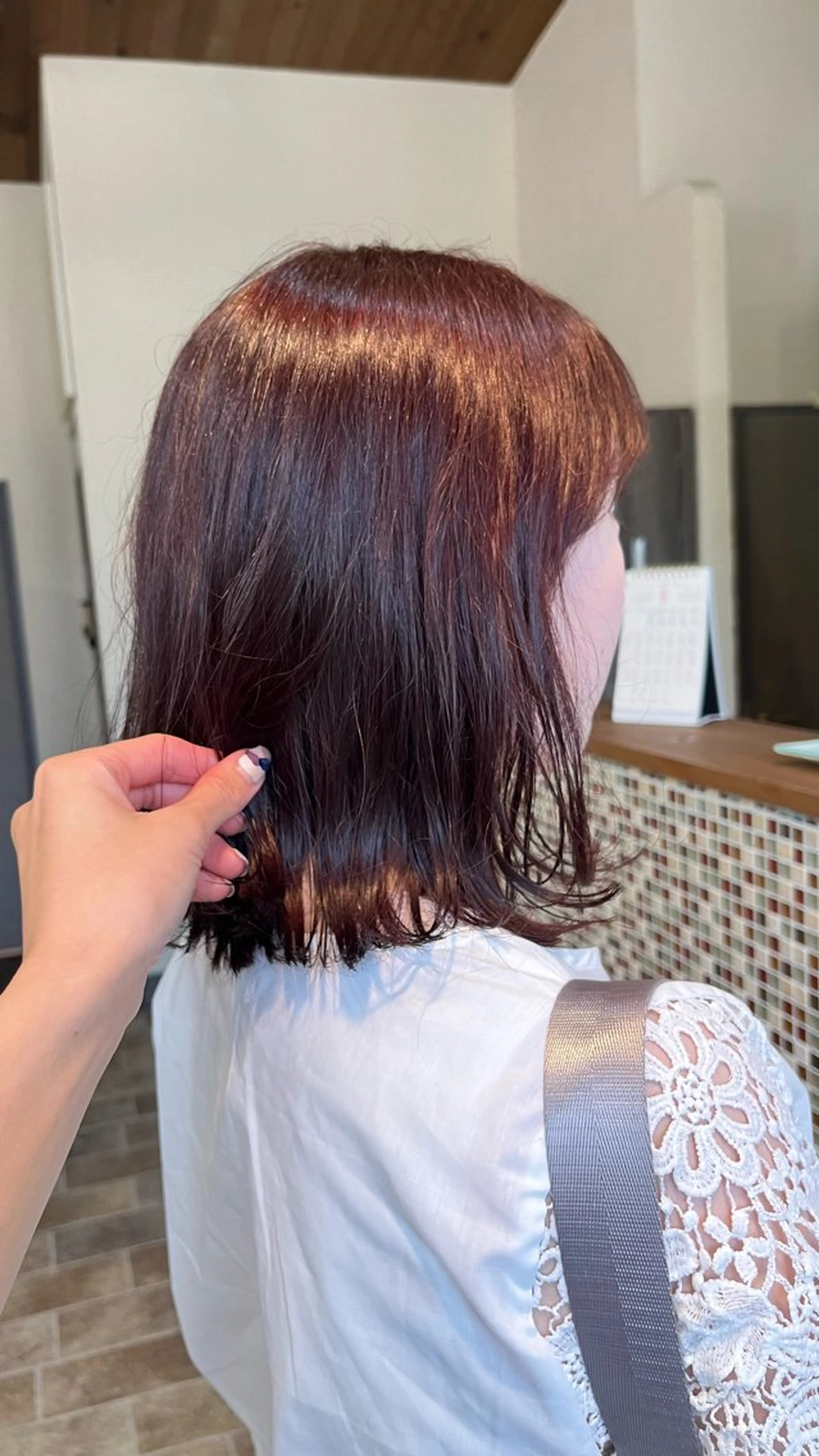 ミディアム 中村 友香のヘアスタイル
