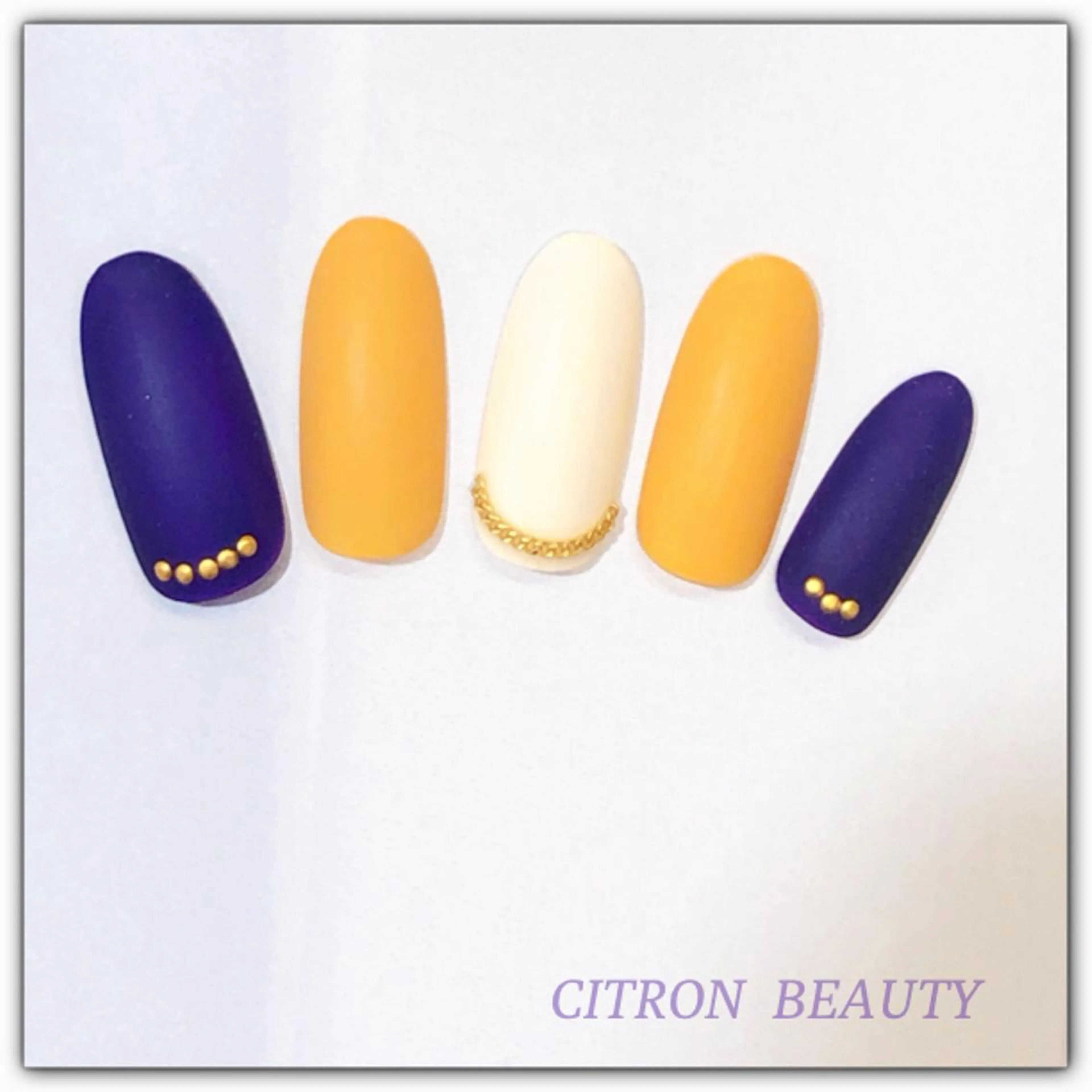 ネイル マットネイル CITRON NAIL💅練習生のネイルデザイン