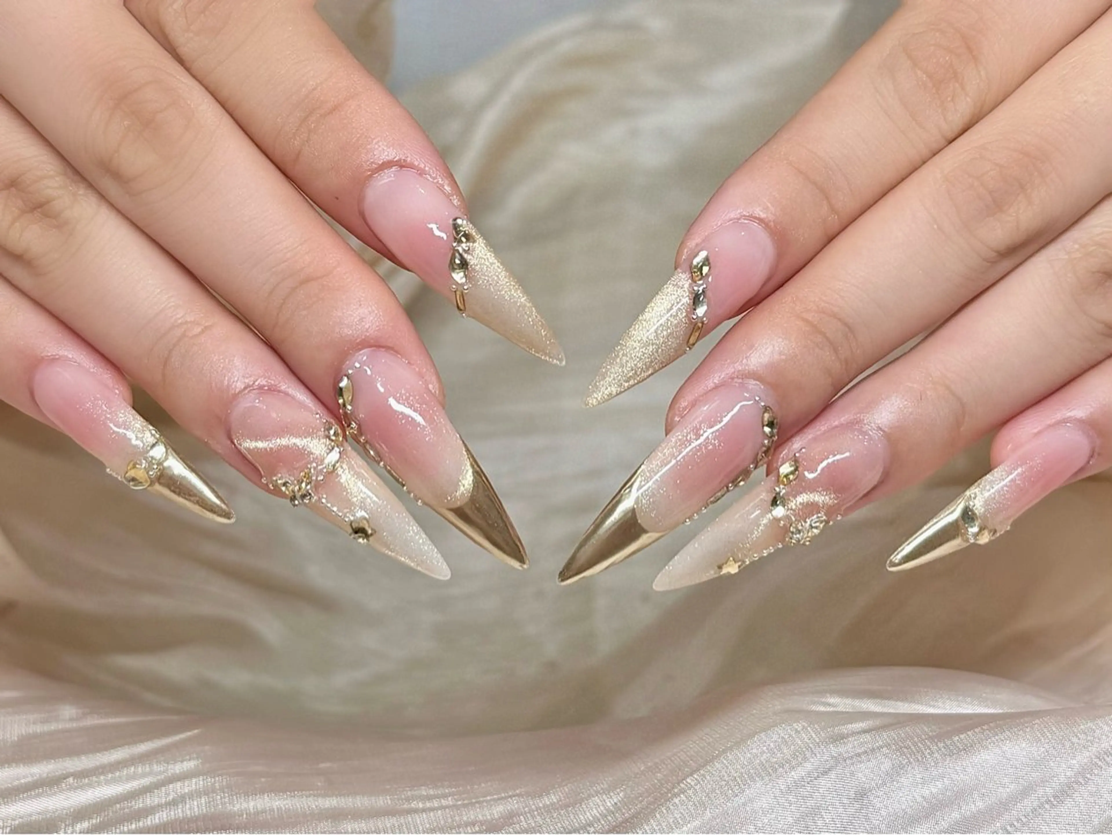 ネイル ハンドネイル ハンドケア 🍑 momo_nailのネイルデザイン