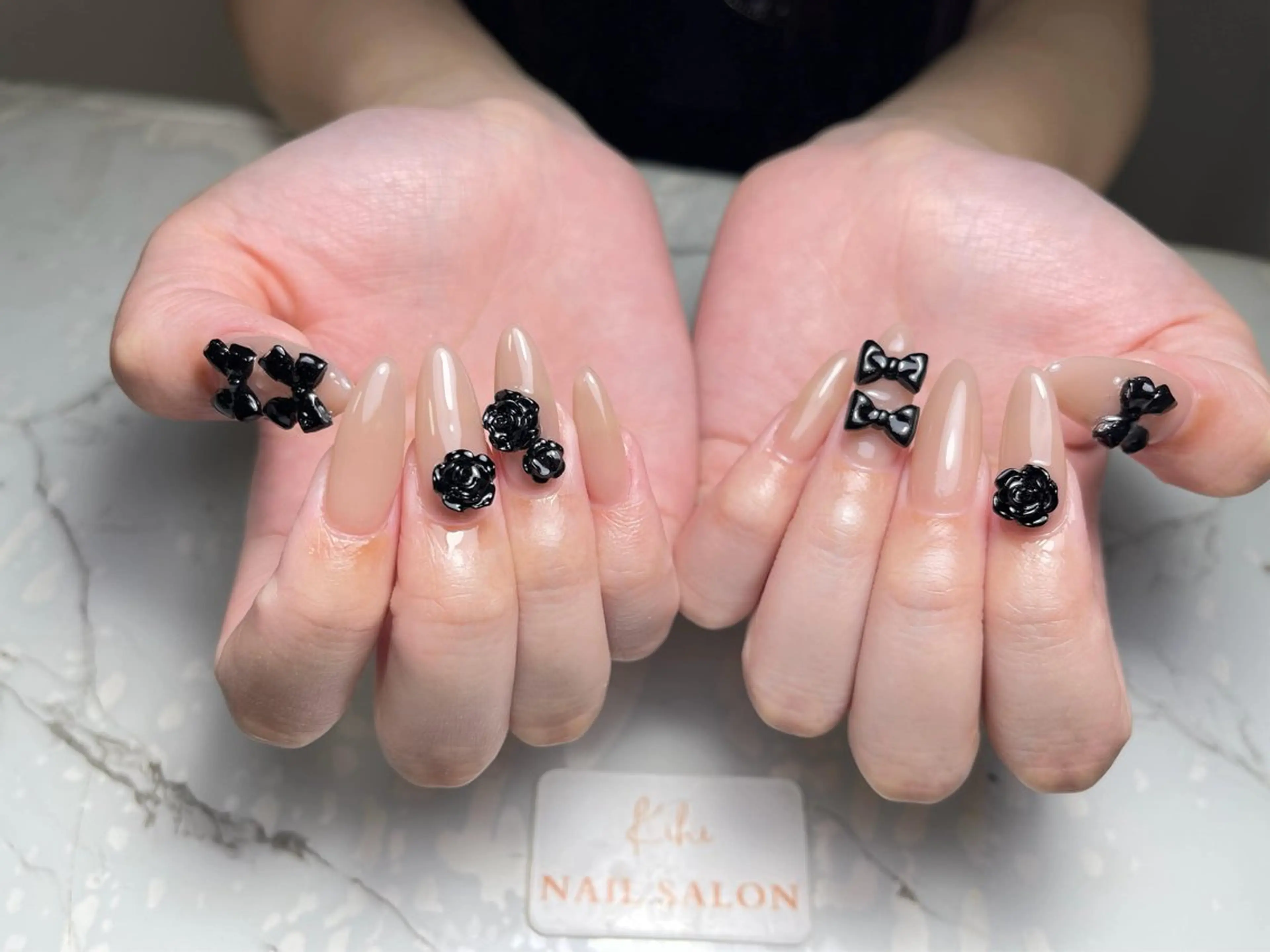 ネイル アートネイル フレンチネイル ジェルネイル グラデーション 韓国ネイル ハンドネイル 💕鈴木ユリ パラジェル/オフ無料のネイルデザイン