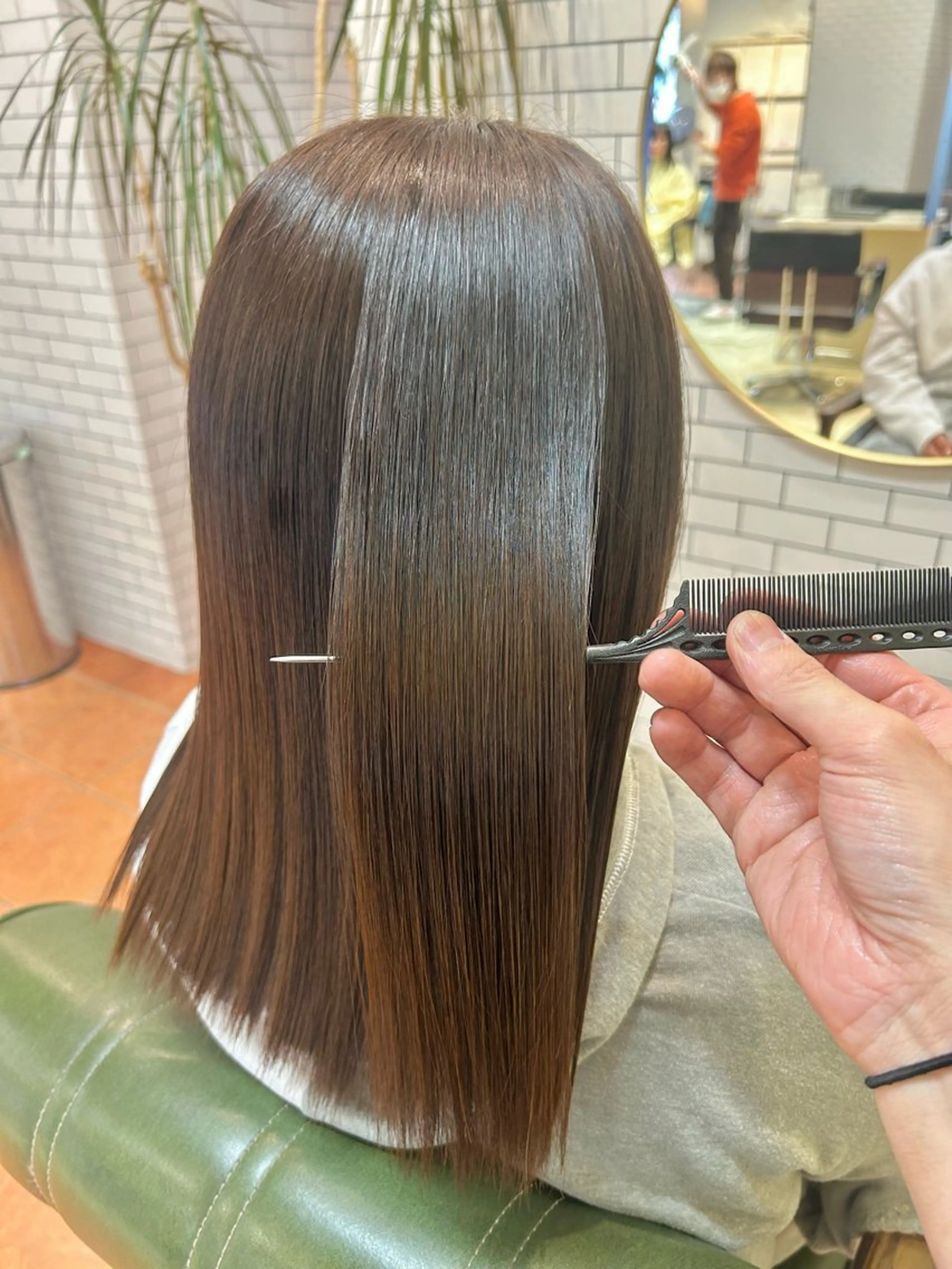 セミロング カラー ヘアカラー トリートメント 石井 佑樹のヘアスタイル