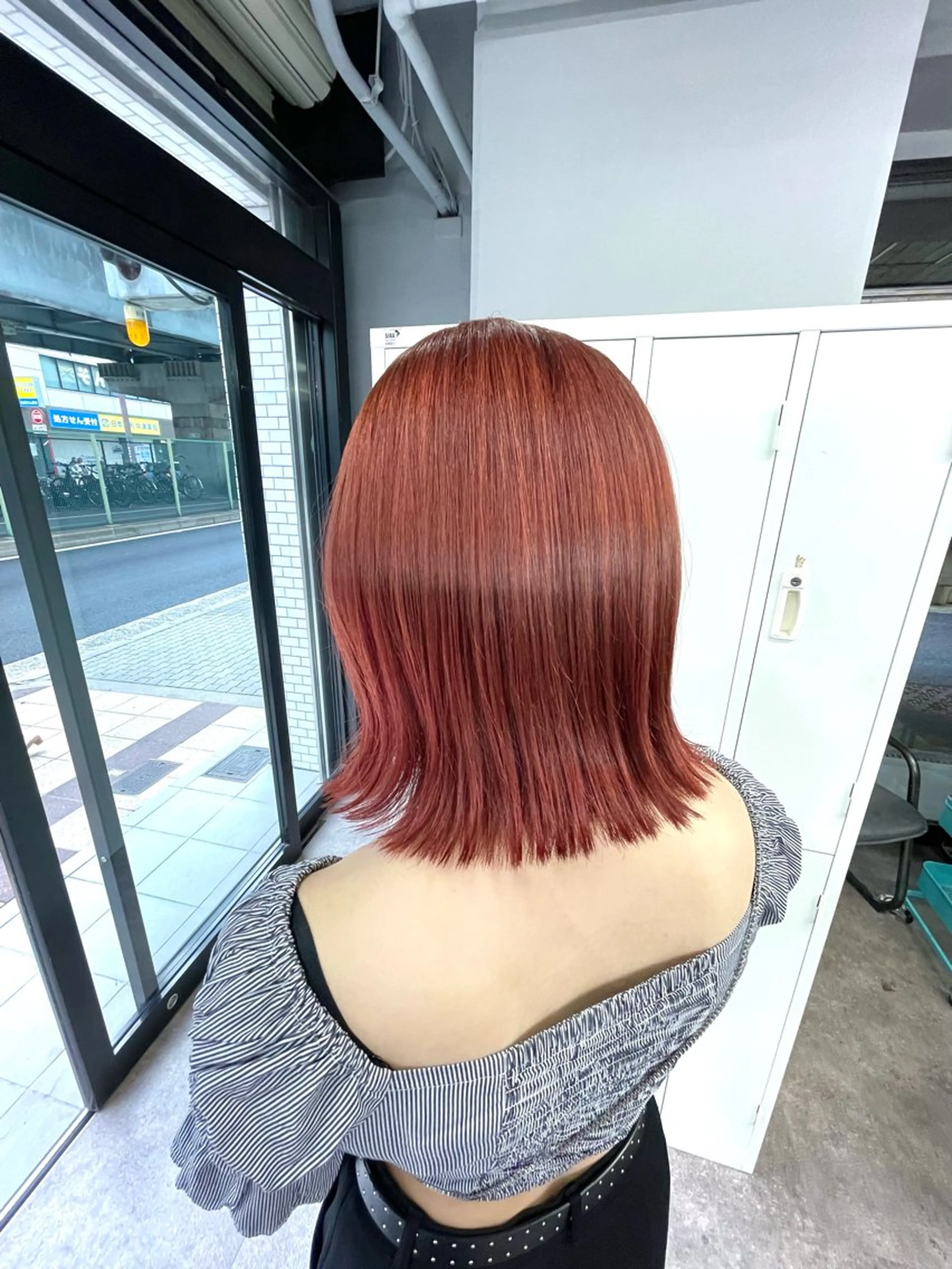 ミディアム カラー ブラウンカラー ピンクカラー ピンクブラウン ヘアカラー ili心斎橋所属・🩵ハイトーン/ レイヤーYUZU🩵のヘアスタイル