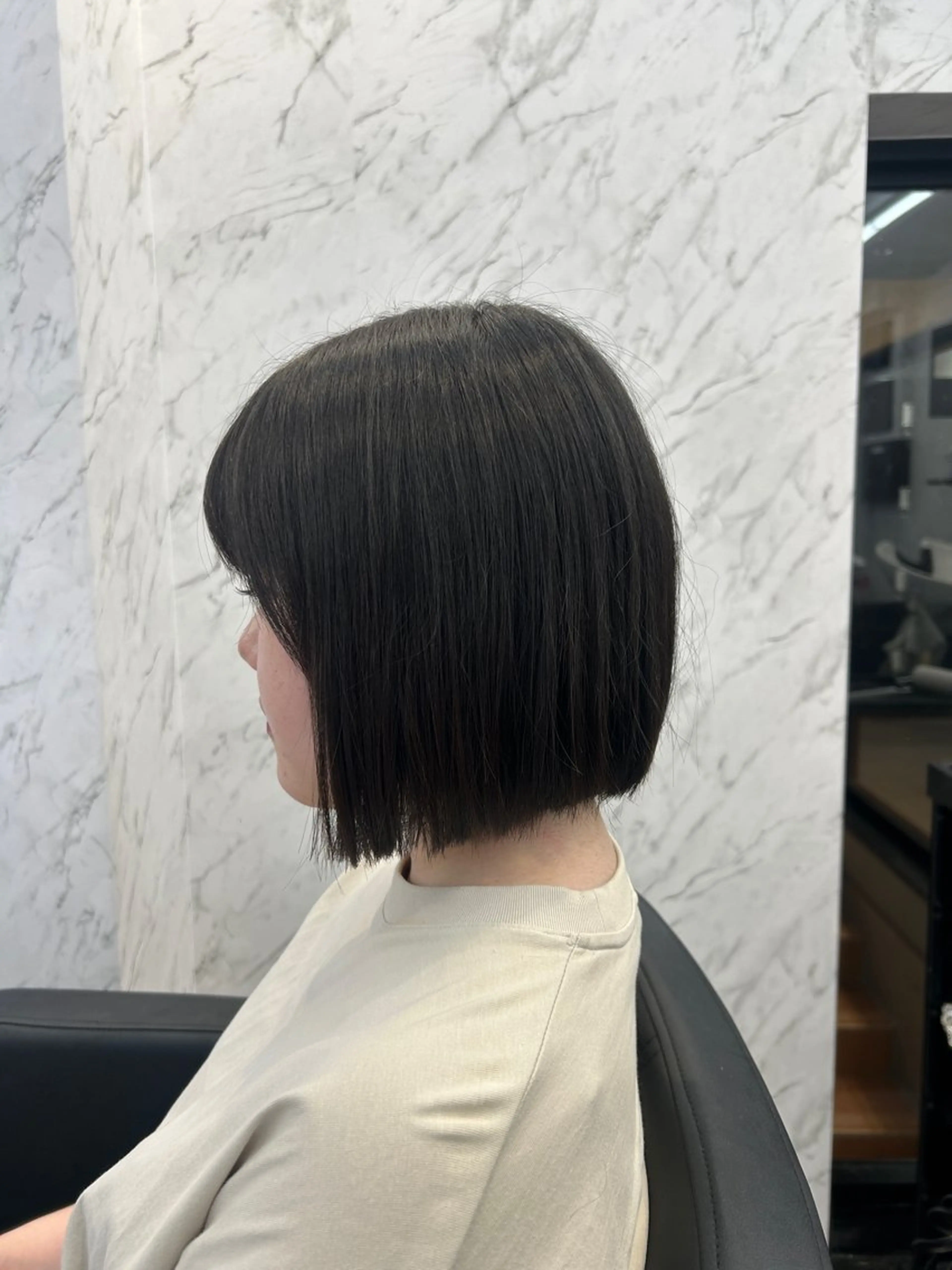 ミディアム ボブ カット 韓国艶カラー 🇰🇷💎MIUのヘアスタイル