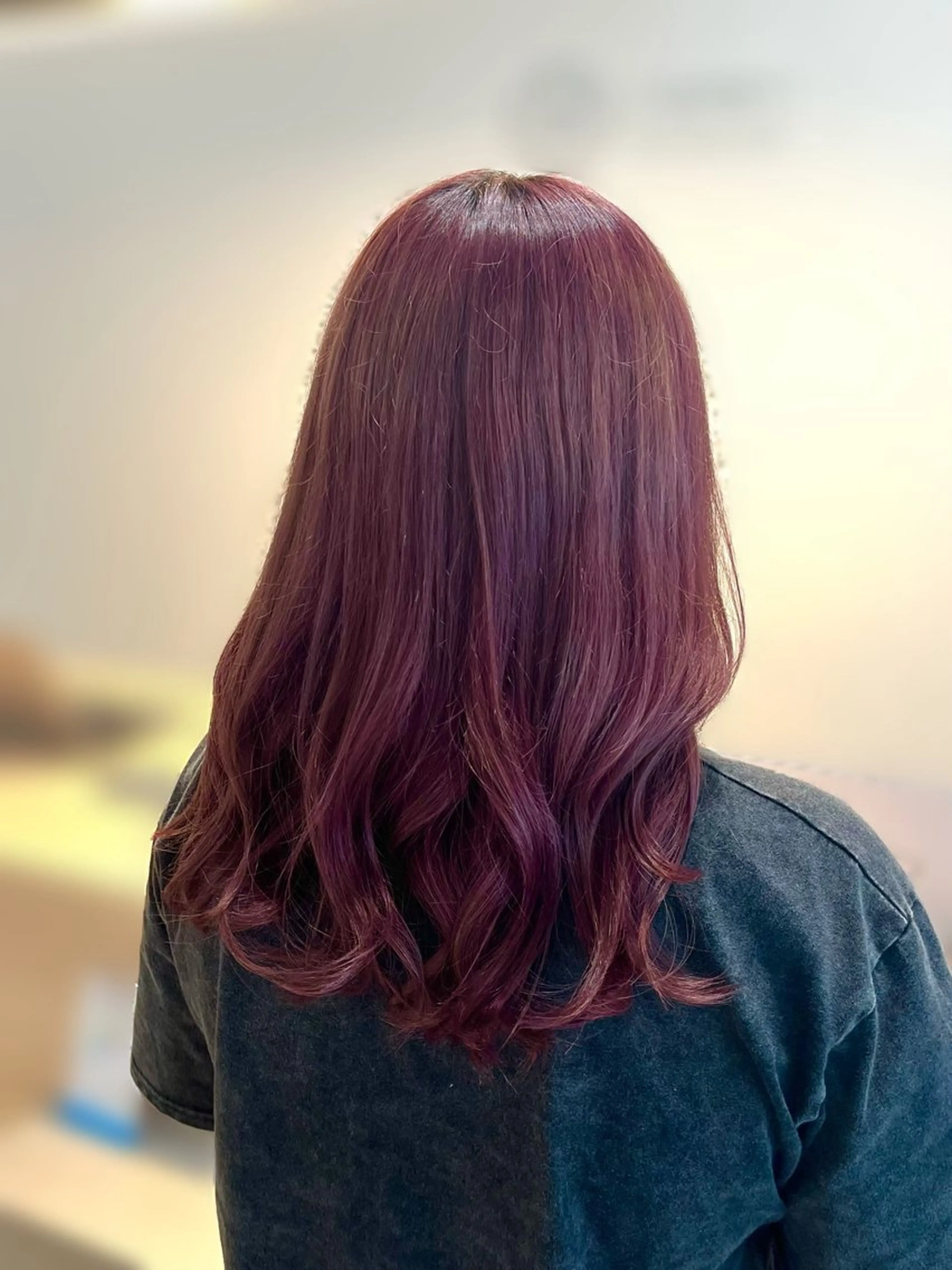 セミロング カラー ピンクカラー パープルカラー レッドカラー ヘアカラー COTAN所属・🍒YUI🍒 暖色カラー/ブリーチのヘアスタイル