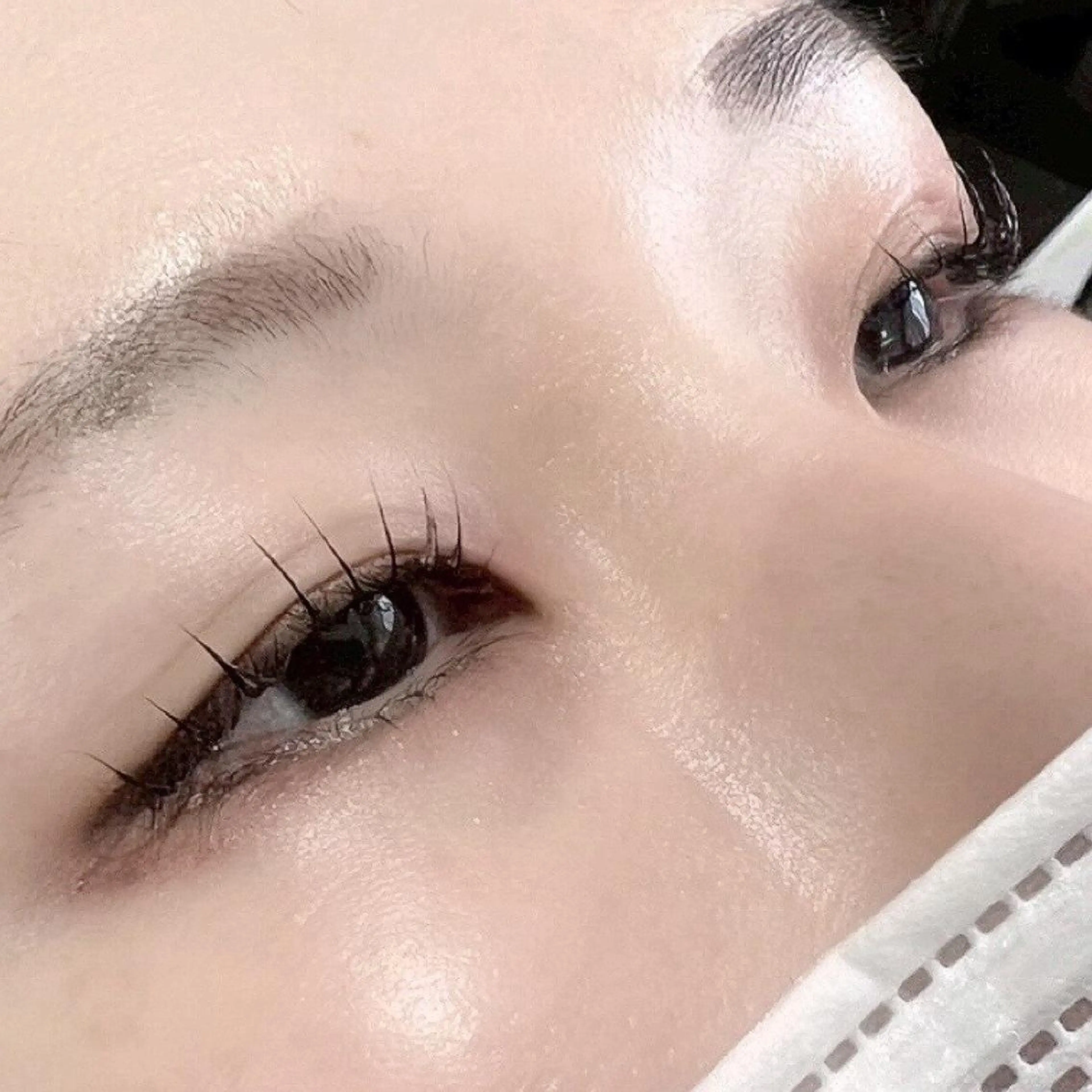 ビューラー式まつ毛パーマ🌟【技術チェック】モデルの写真