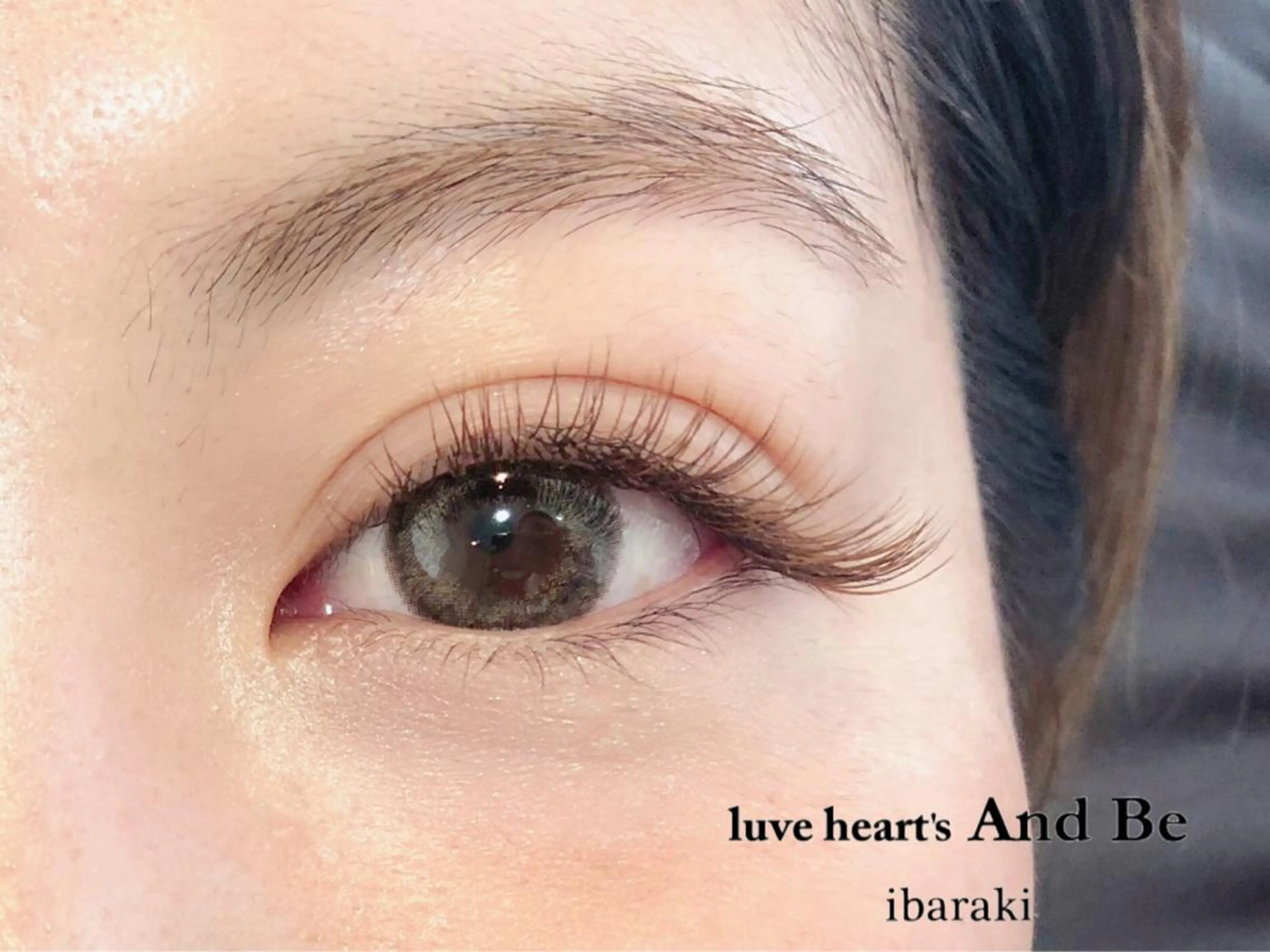 マツエク・マツパ Cカール カラーマツエク luve heart's AndBe ibaraki所属・ラブハーツアンドビー 茨木の眉毛・アイブロウイメージ