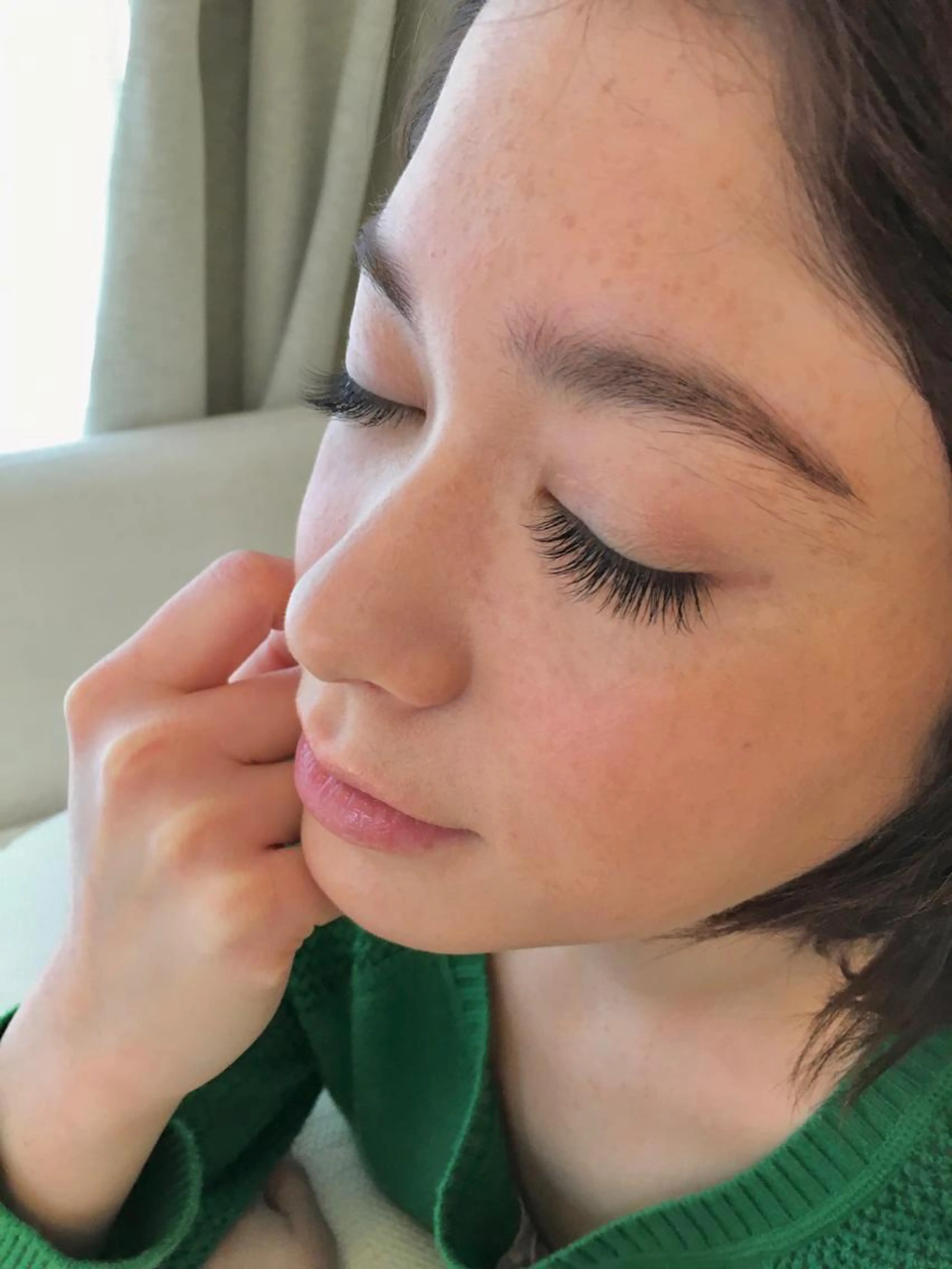 ボリュームラッシュ⭐️💫120束（360本）アイパック付き。J・Ｃ・Ｄカール、９ｍｍ～12ｍｍ（他店オフ込み）の写真