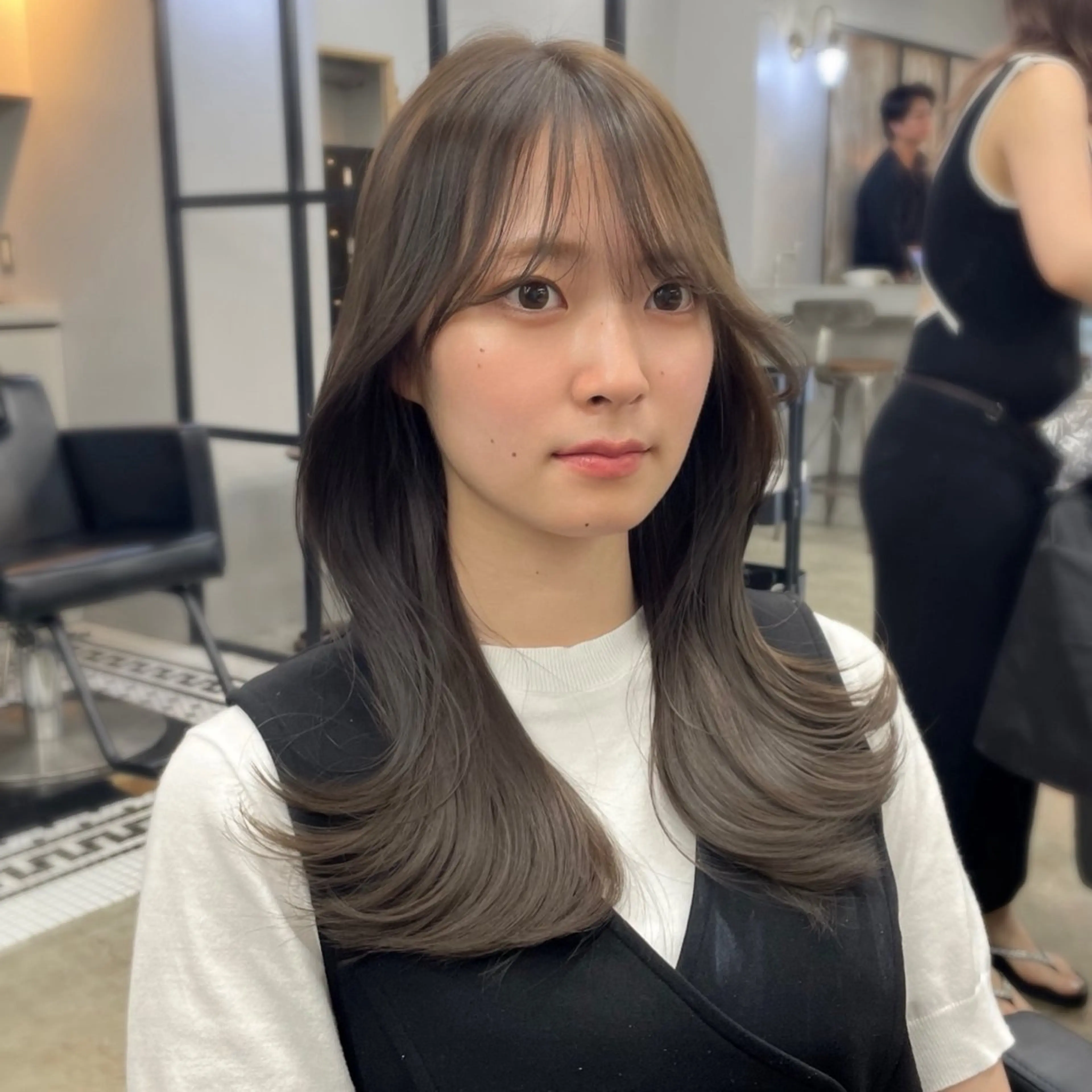 ロング カラー 新宿/韓国ヘア/ 髪質改善ストレートのヘアスタイル